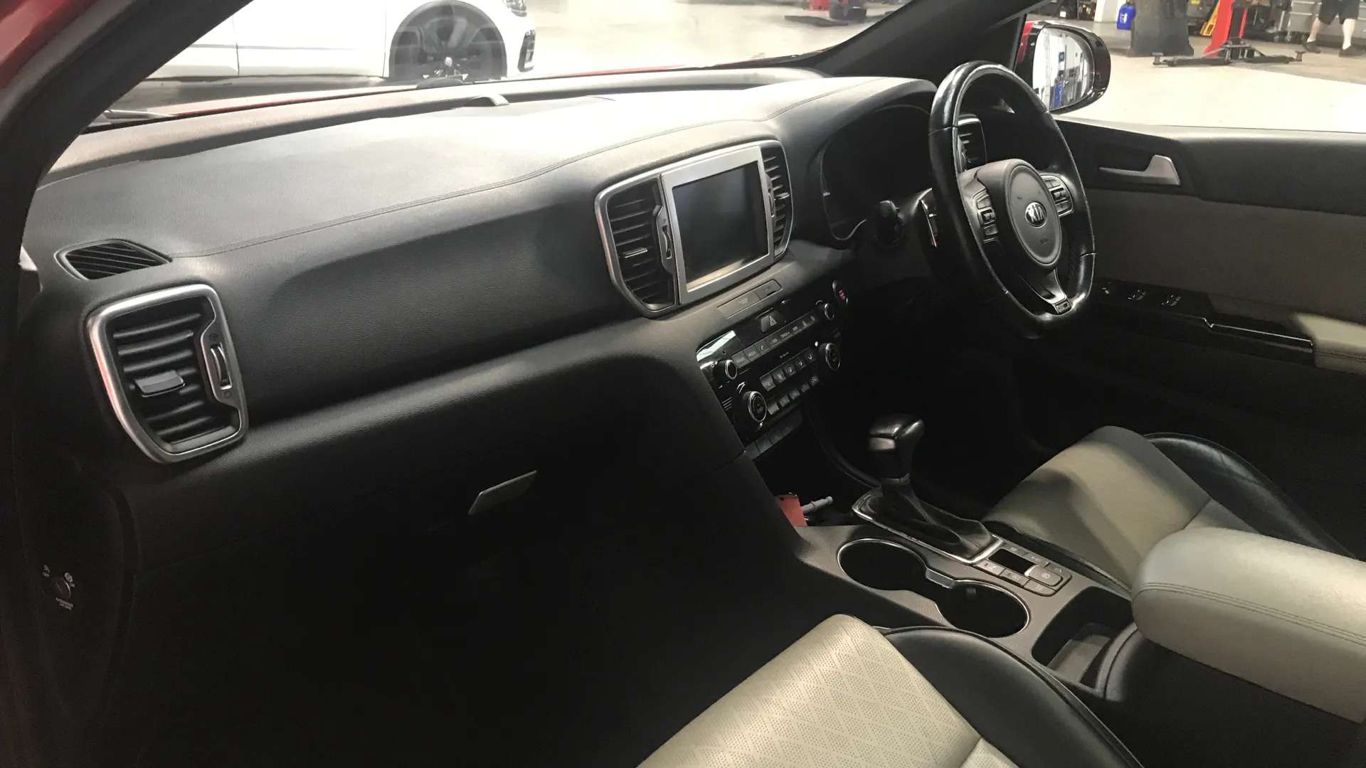 2017 KIA SPORTAGE 2017 KIA SPORTAGE