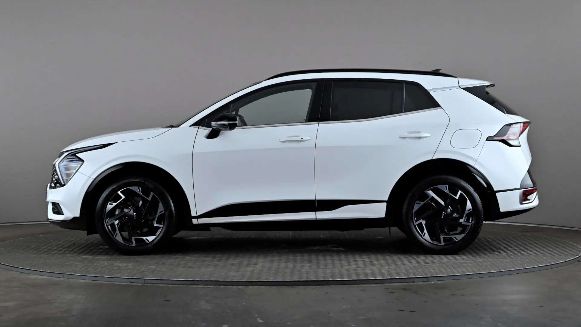 A 2024 KIA SPORTAGE 1.6T GDi 157 48V ISG GT-Line S DCT A 2024 KIA SPORTAGE 1.6T GDi 157 48V ISG GT-Line S DCT