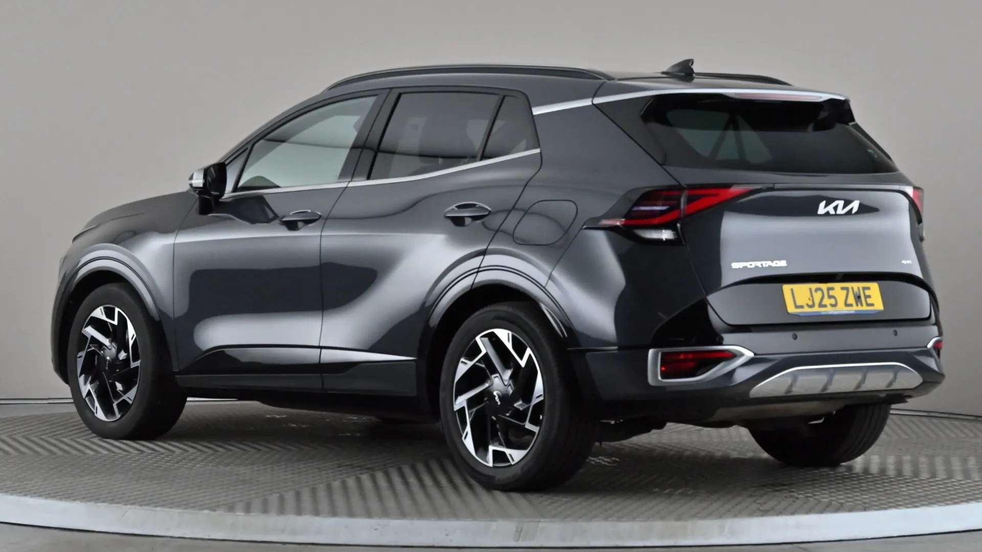 A 2025 KIA SPORTAGE 1.6T GDi 157 48V ISG GT-Line S DCT A 2025 KIA SPORTAGE 1.6T GDi 157 48V ISG GT-Line S DCT