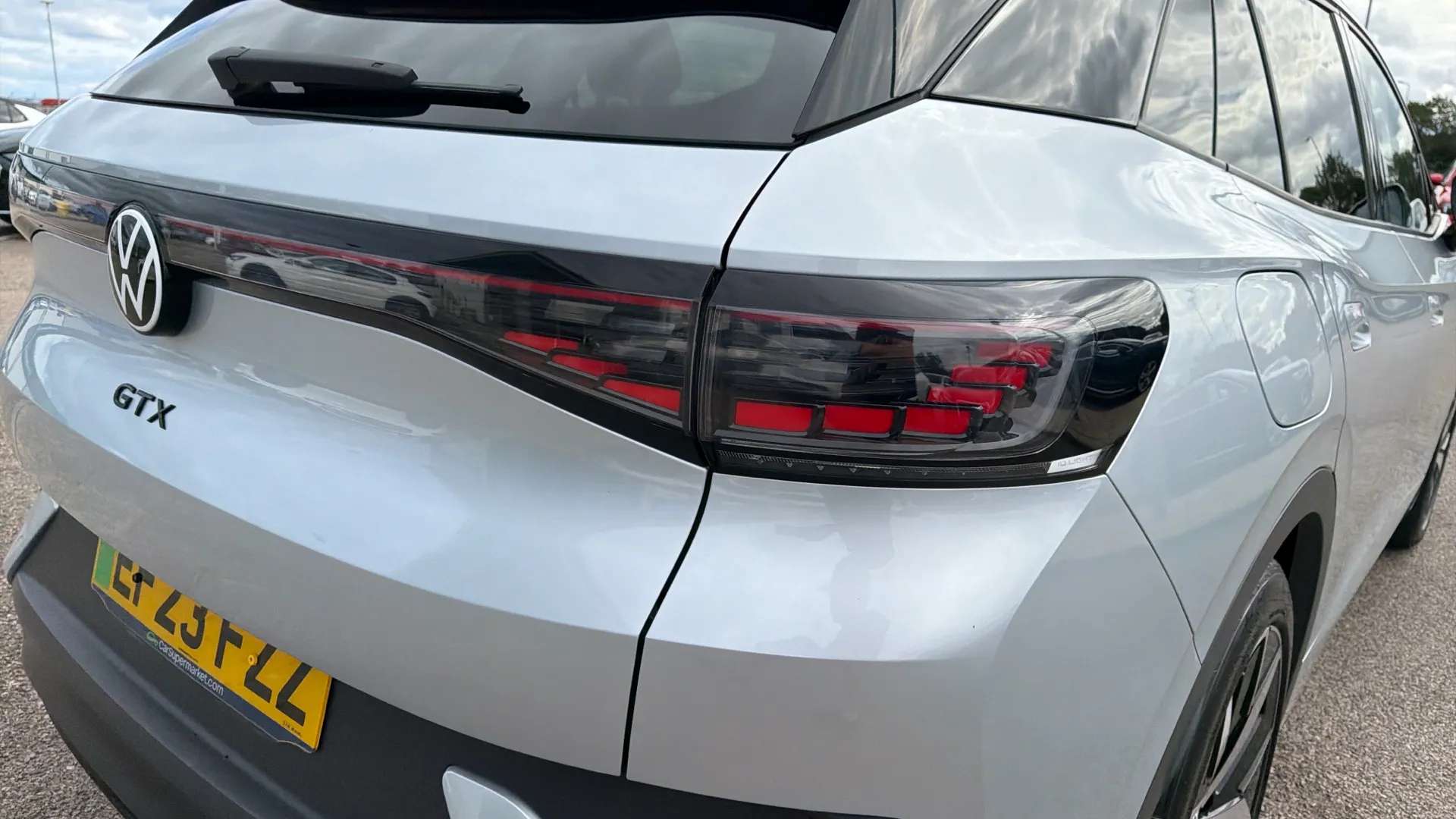 2023 VOLKSWAGEN ID.4 2023 VOLKSWAGEN ID.4
