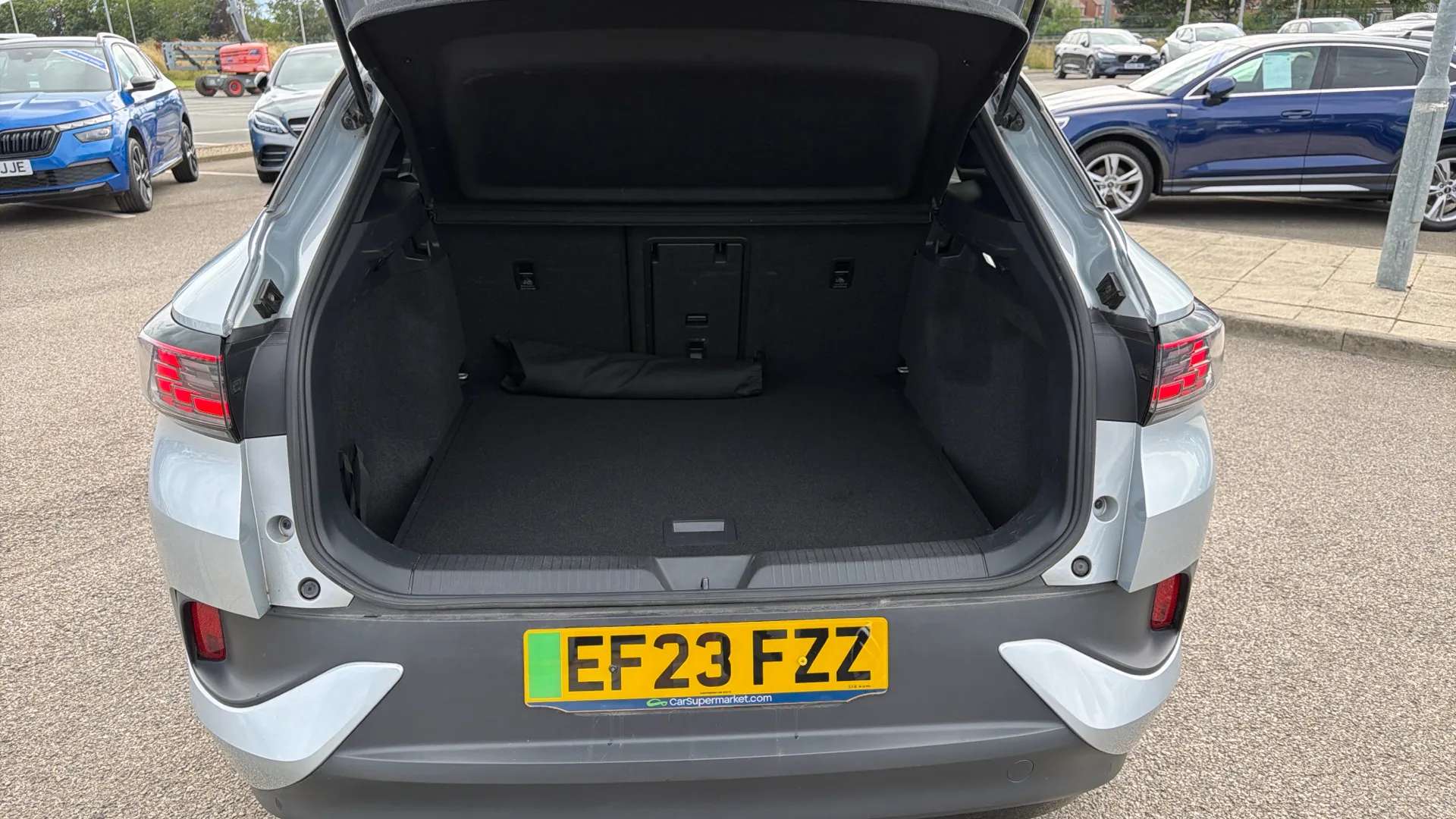 2023 VOLKSWAGEN ID.4 2023 VOLKSWAGEN ID.4