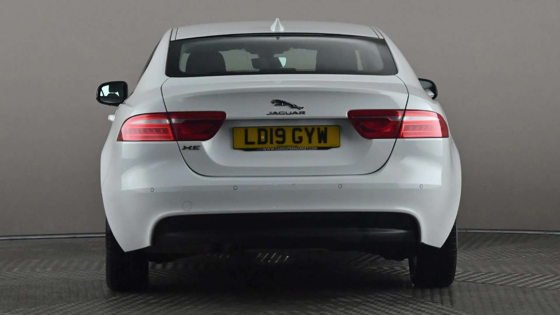 2019 JAGUAR XE 2019 JAGUAR XE