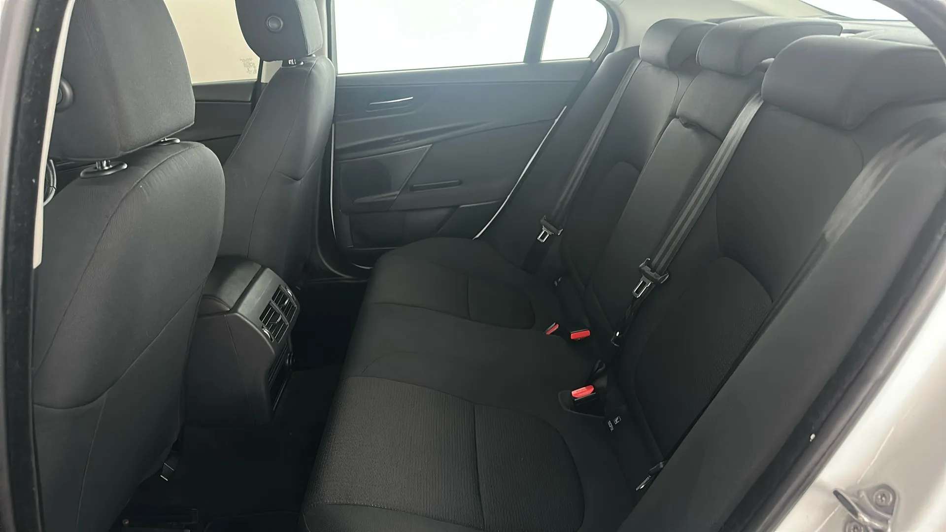 2019 JAGUAR XE 2019 JAGUAR XE