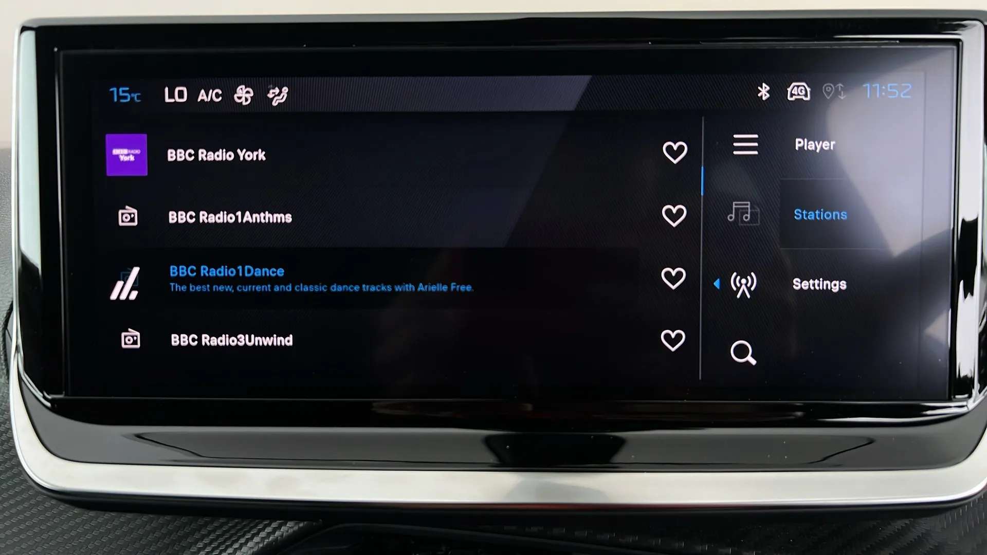 2024 PEUGEOT 2008 2024 PEUGEOT 2008