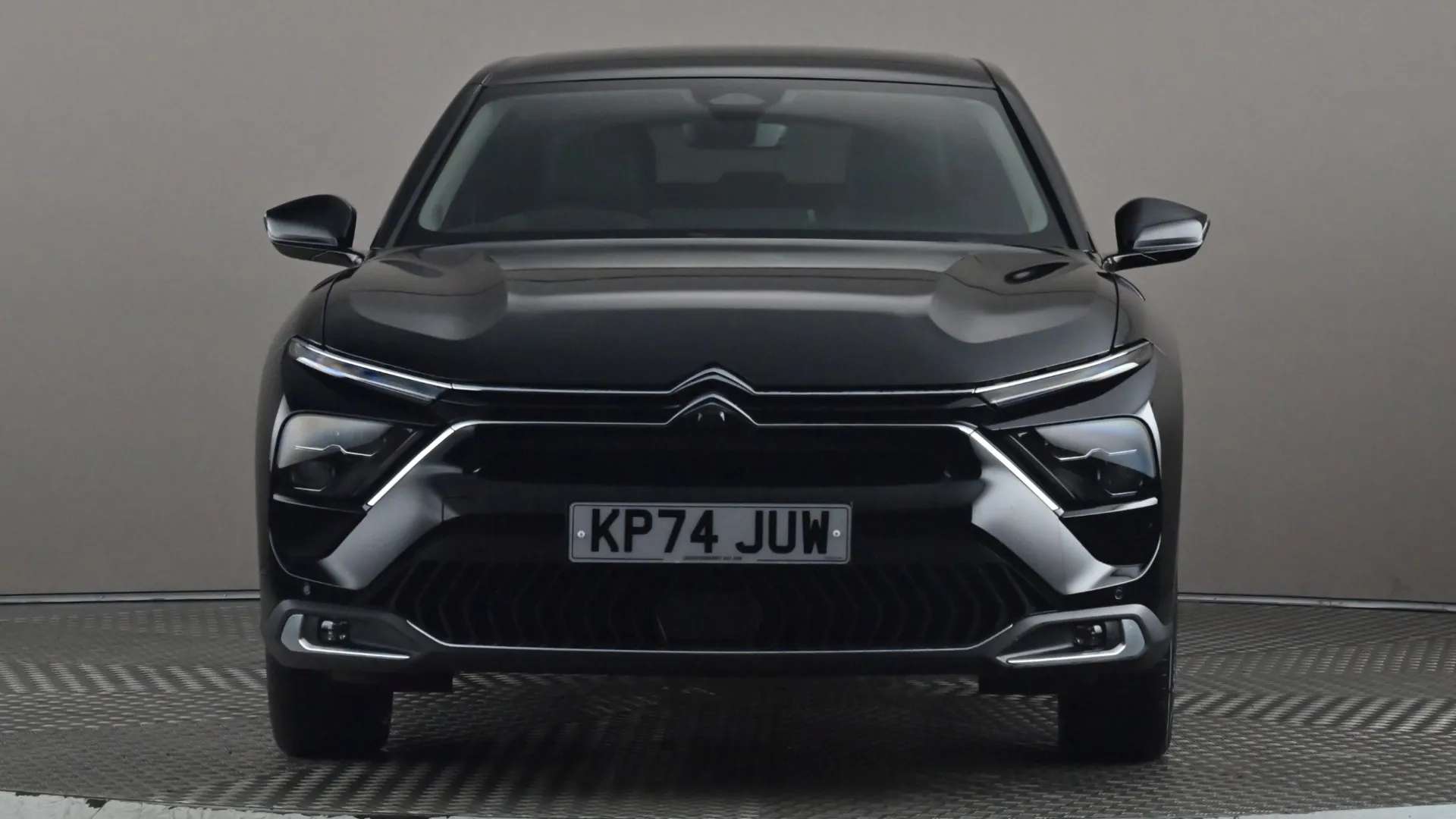 A 2024 CITROEN C5 X 1.2 PureTech 130 Max EAT8 A 2024 CITROEN C5 X 1.2 PureTech 130 Max EAT8