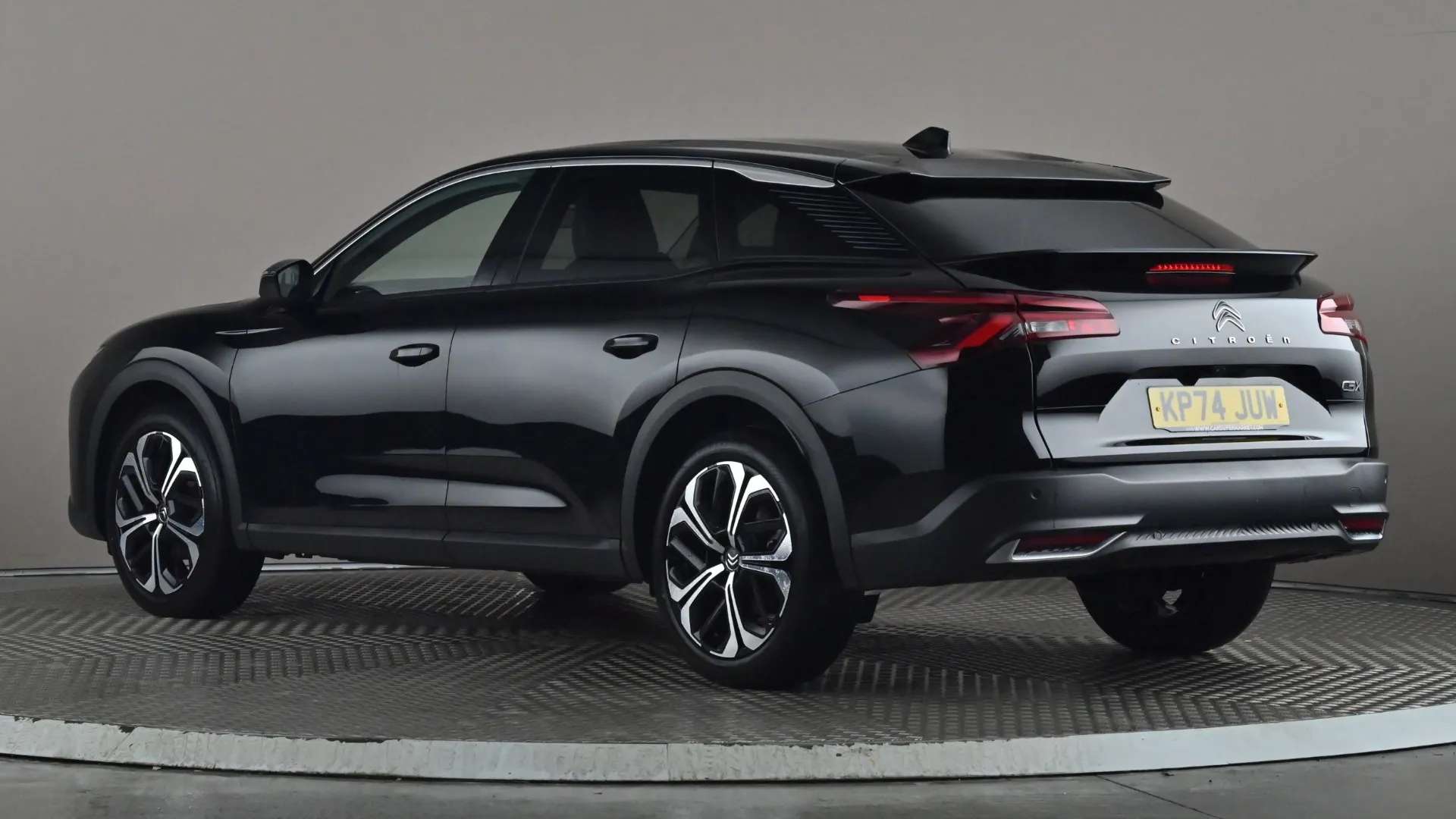 A 2024 CITROEN C5 X 1.2 PureTech 130 Max EAT8 A 2024 CITROEN C5 X 1.2 PureTech 130 Max EAT8