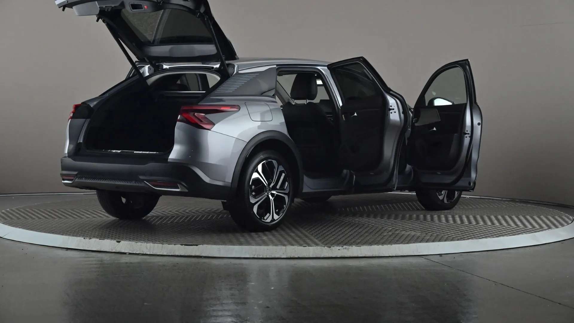 2025 CITROEN C5 X 2025 CITROEN C5 X