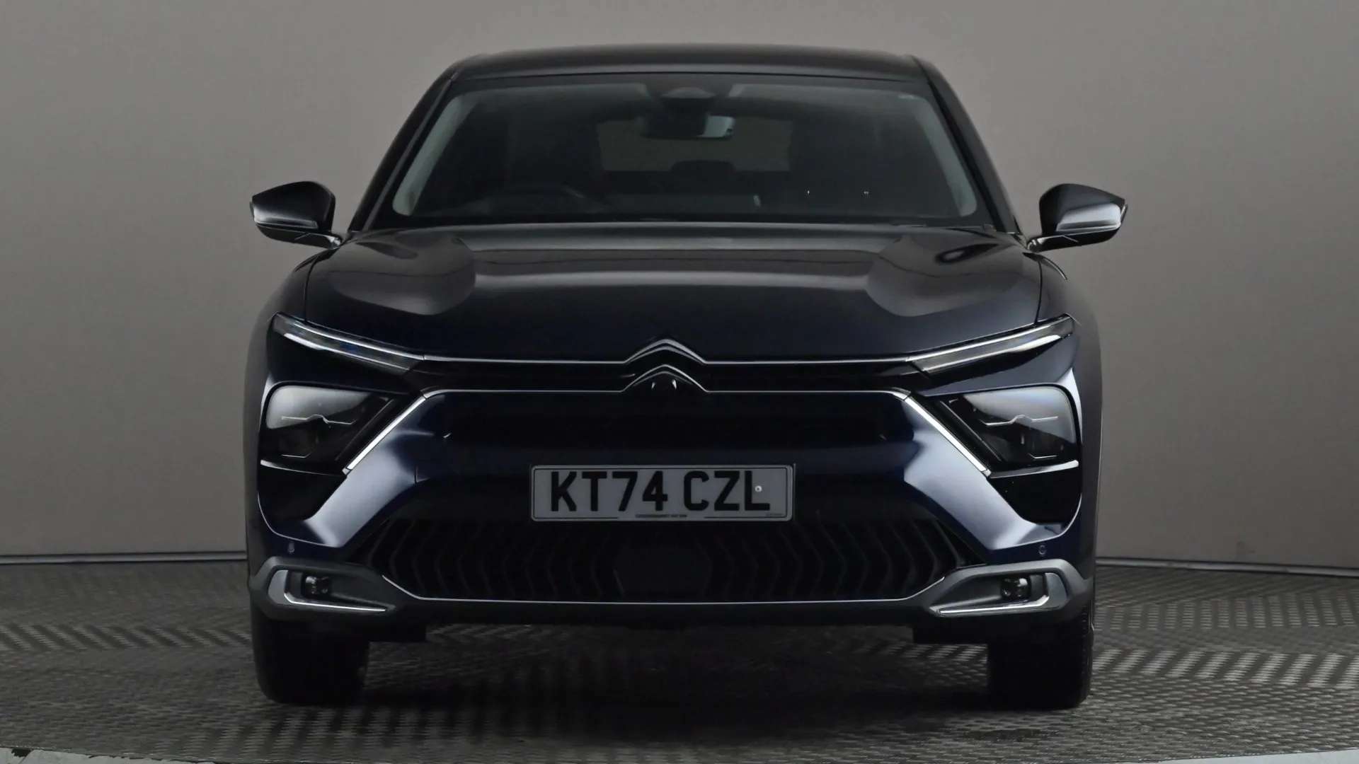 A 2024 CITROEN C5 X 1.2 PureTech 130 Max EAT8 A 2024 CITROEN C5 X 1.2 PureTech 130 Max EAT8