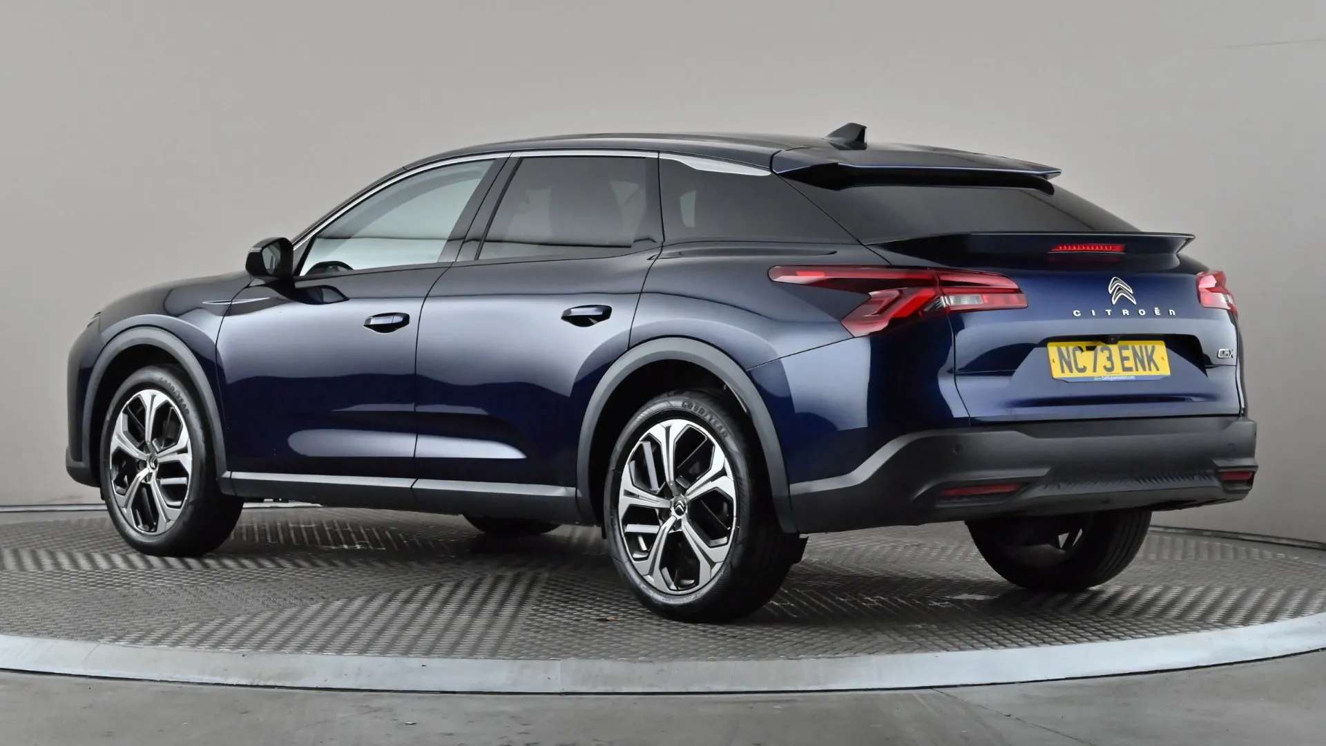 A 2024 CITROEN C5 X 1.2 PureTech 130 You EAT8 A 2024 CITROEN C5 X 1.2 PureTech 130 You EAT8