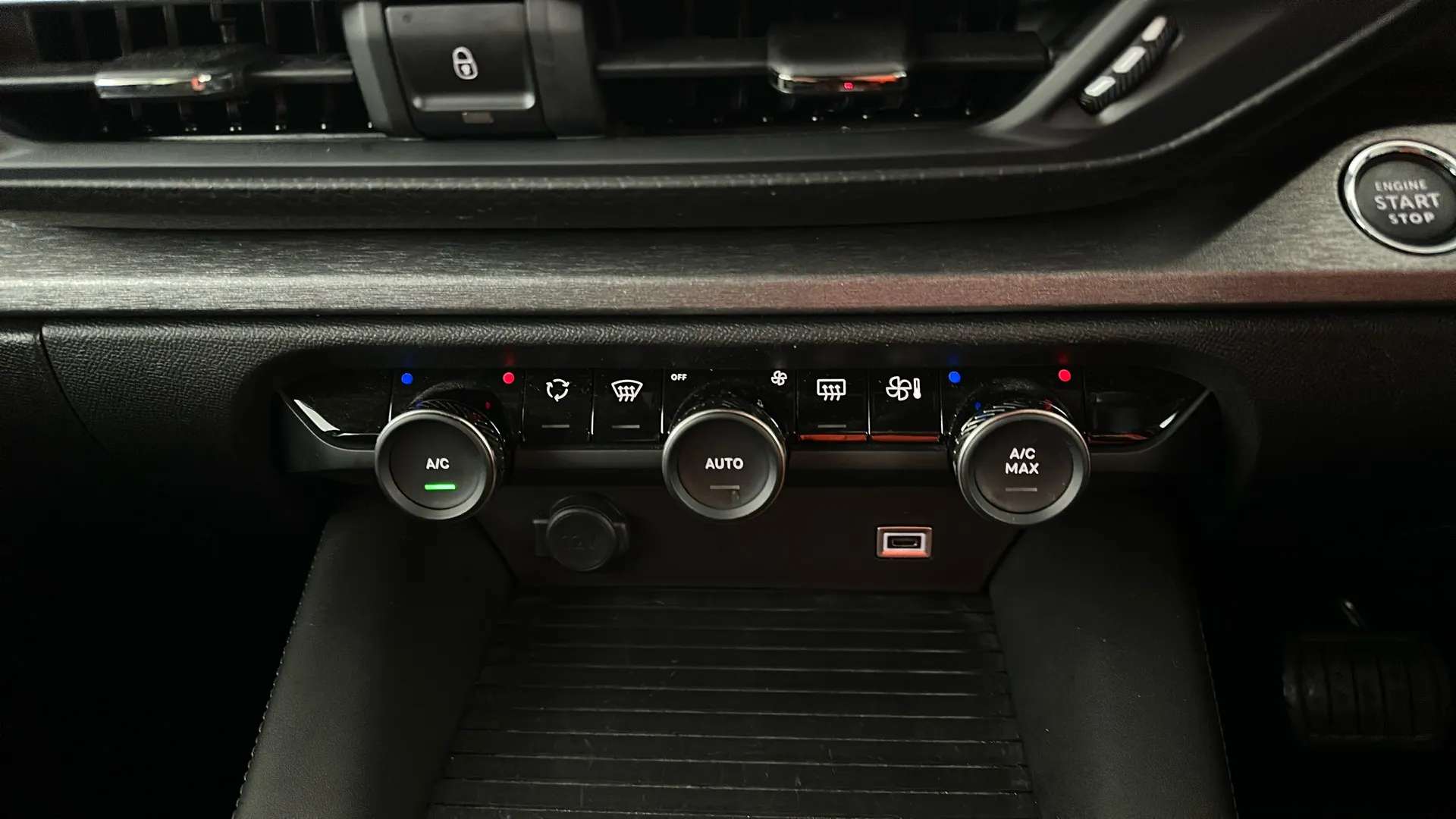 2024 CITROEN C5 X 2024 CITROEN C5 X