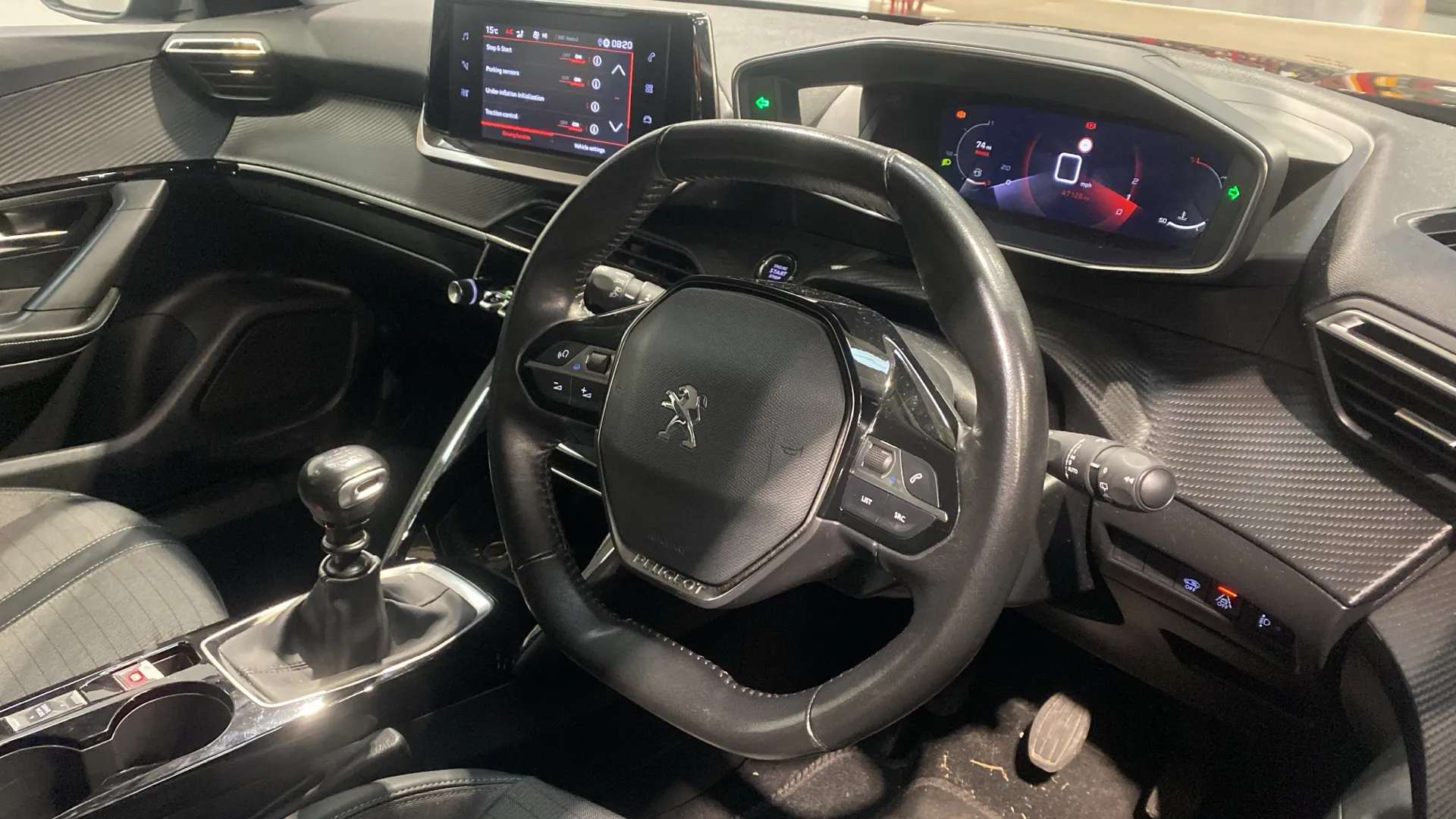 A 2021 PEUGEOT 2008 1.2 PureTech Allure Premium A 2021 PEUGEOT 2008 1.2 PureTech Allure Premium