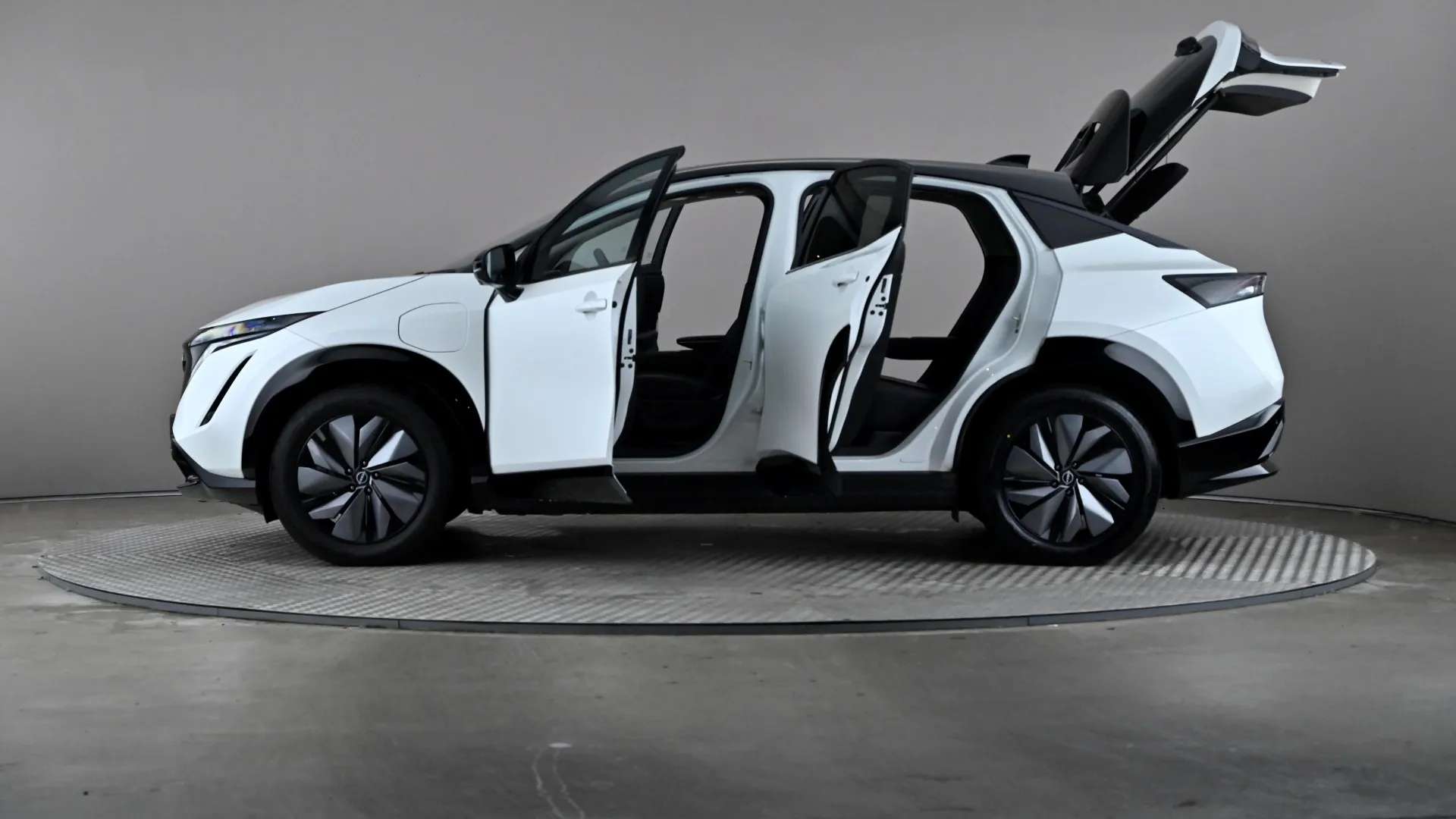 2024 NISSAN ARIYA 2024 NISSAN ARIYA