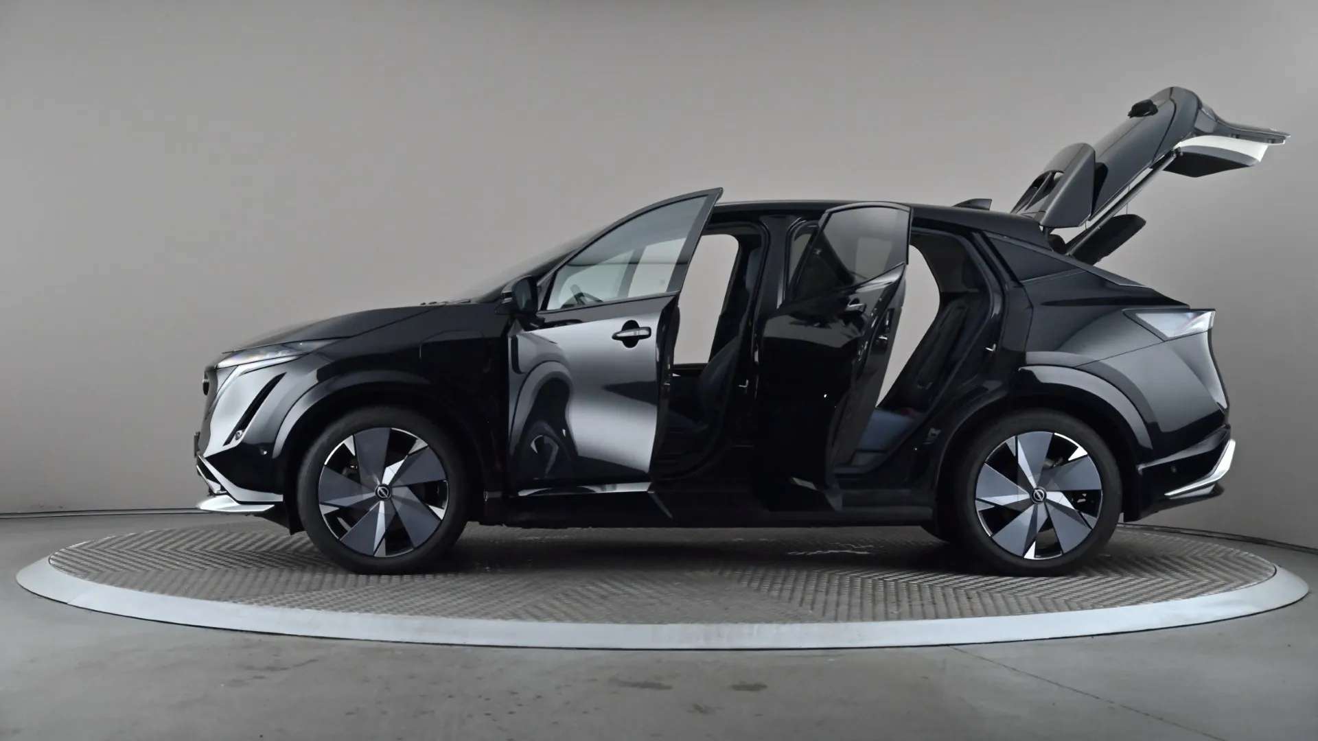2023 NISSAN ARIYA 2023 NISSAN ARIYA