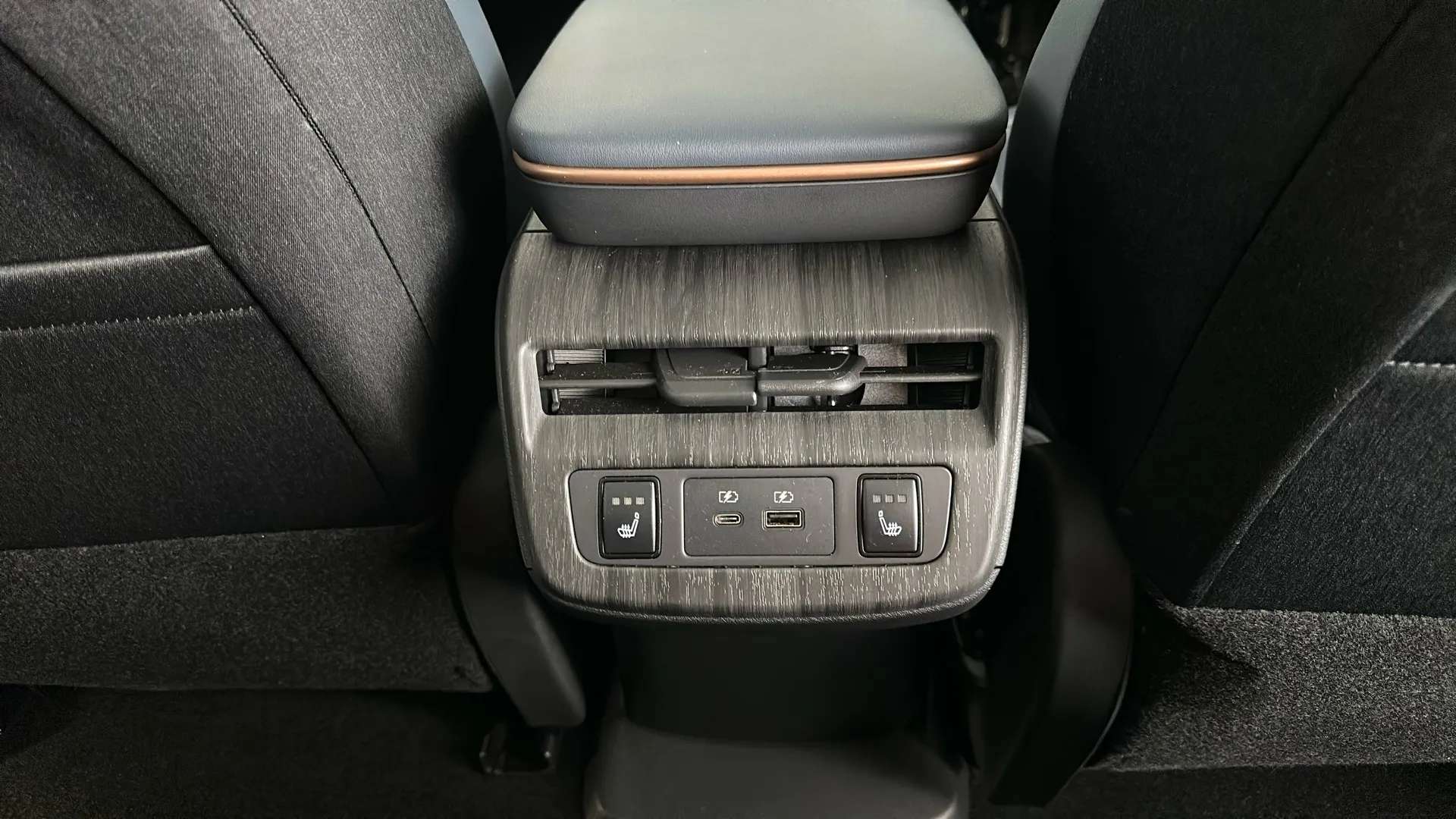 2023 NISSAN ARIYA 2023 NISSAN ARIYA