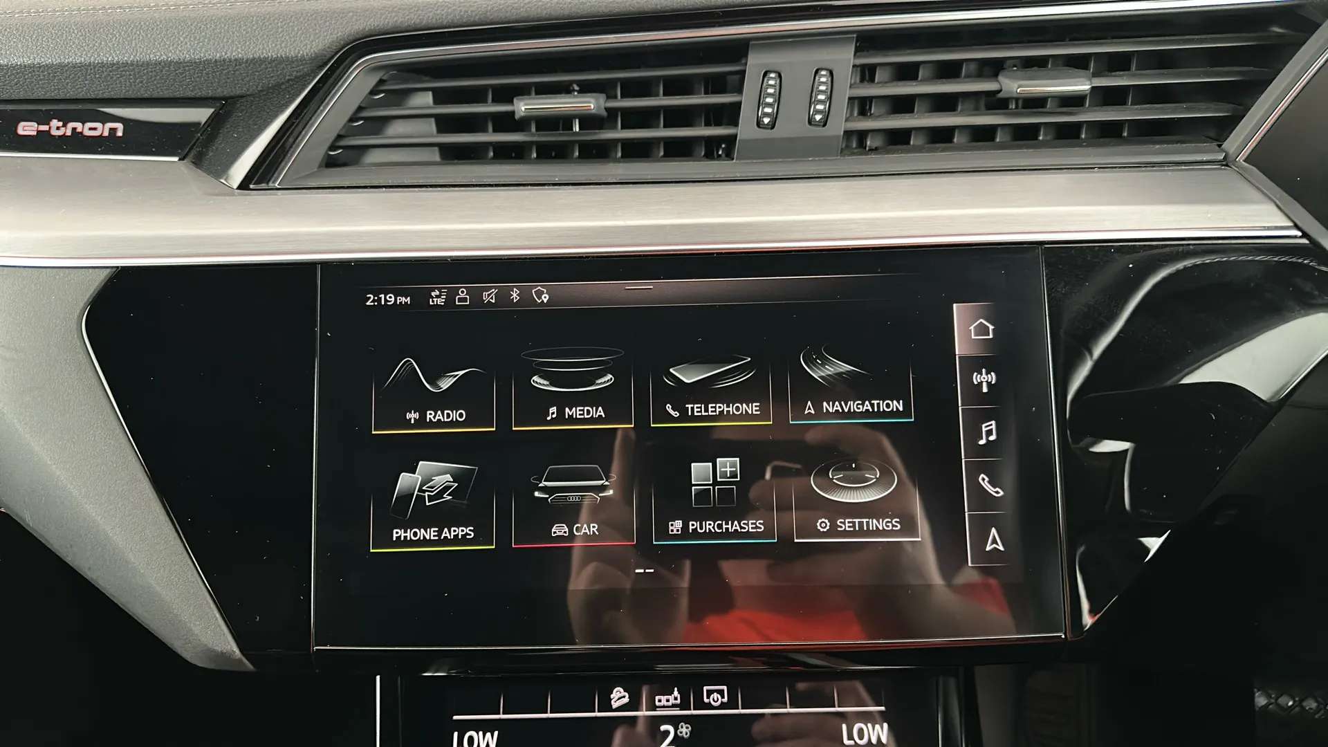 2020 AUDI E-TRON 2020 AUDI E-TRON