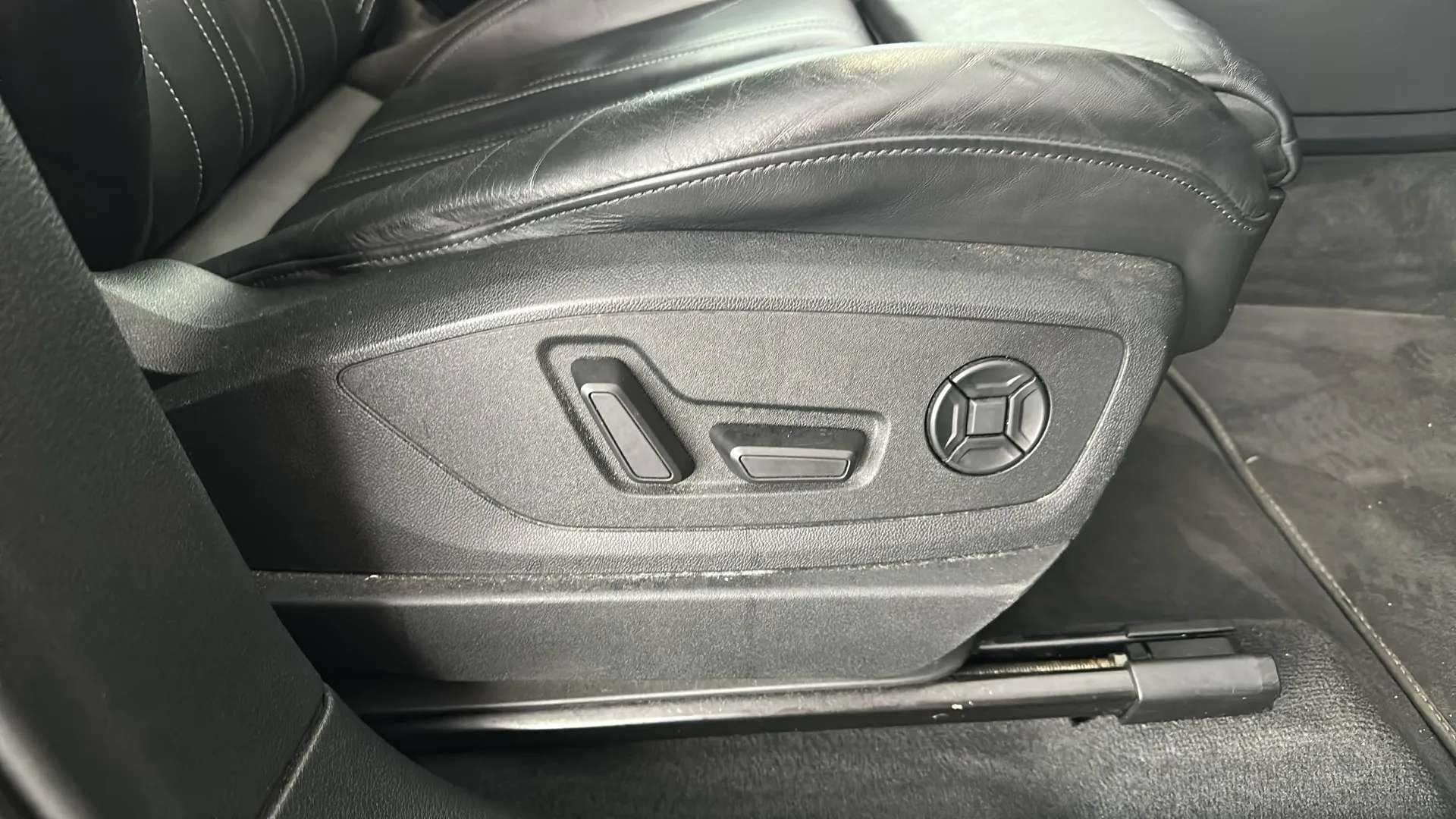 2020 AUDI E-TRON 2020 AUDI E-TRON
