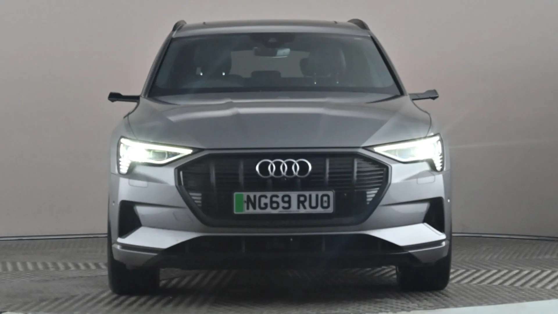 A 2019 AUDI E-TRON 300kW 55 Quattro 95kWh Launch Edition Auto A 2019 AUDI E-TRON 300kW 55 Quattro 95kWh Launch Edition Auto