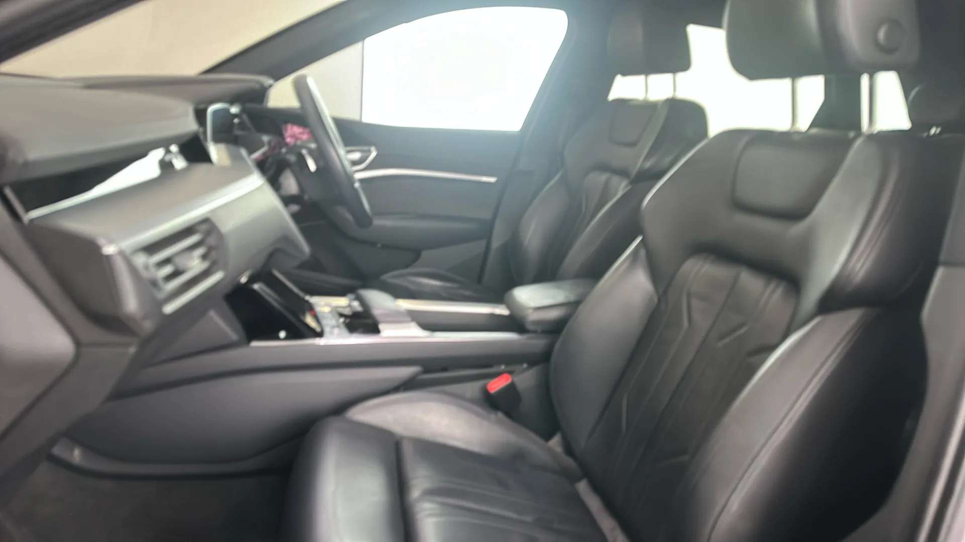 2019 AUDI E-TRON 2019 AUDI E-TRON