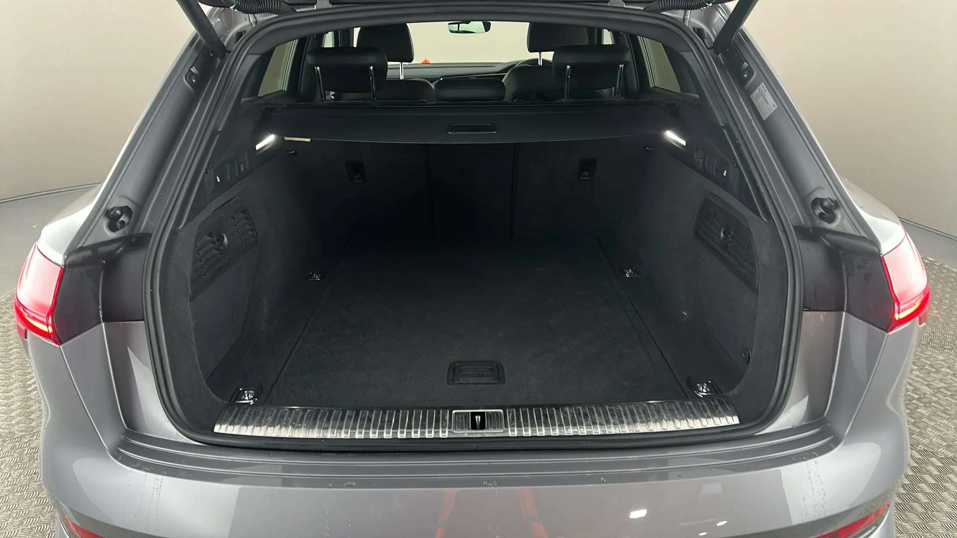 2019 AUDI E-TRON 2019 AUDI E-TRON