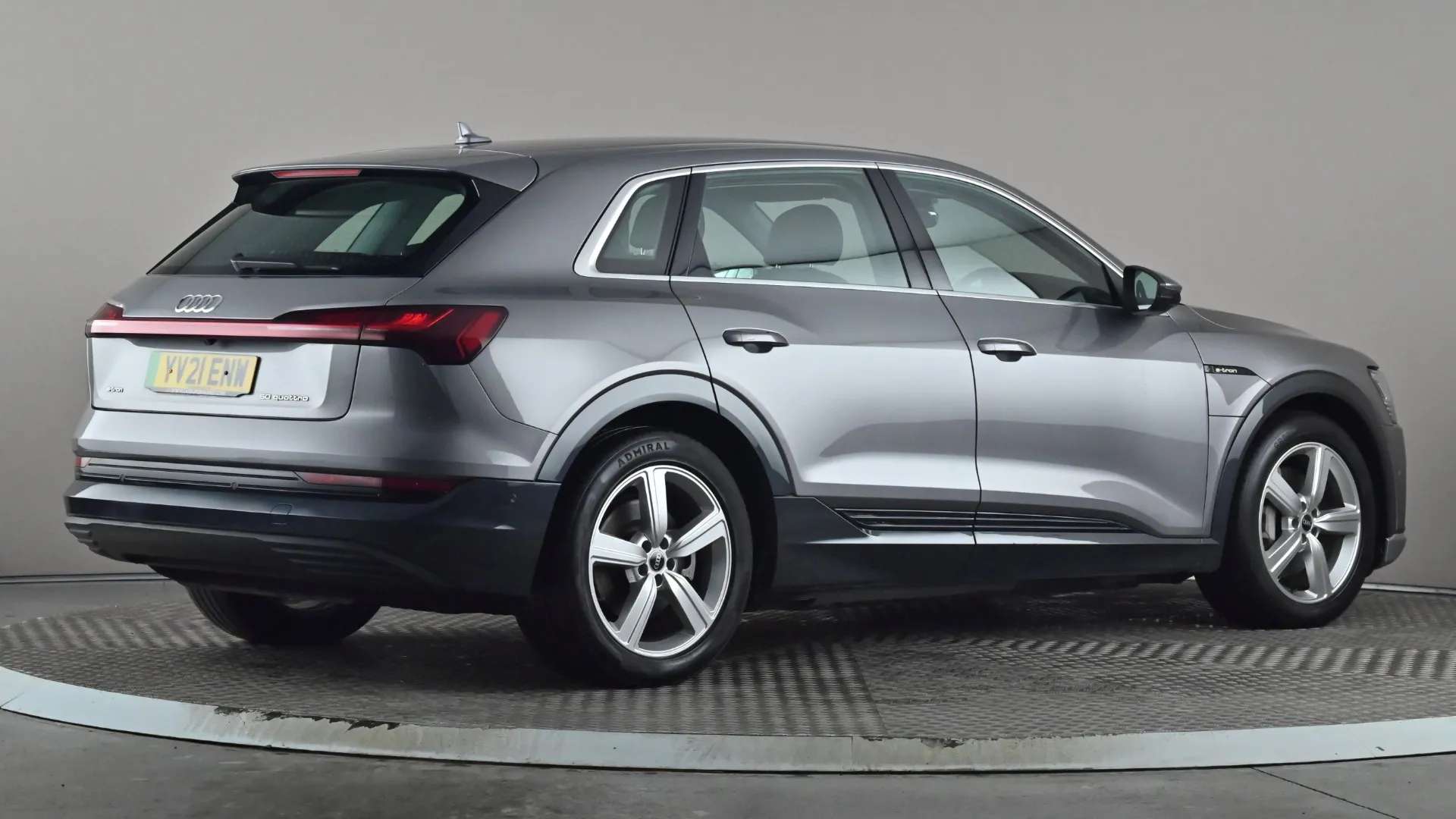 2021 AUDI E-TRON 2021 AUDI E-TRON