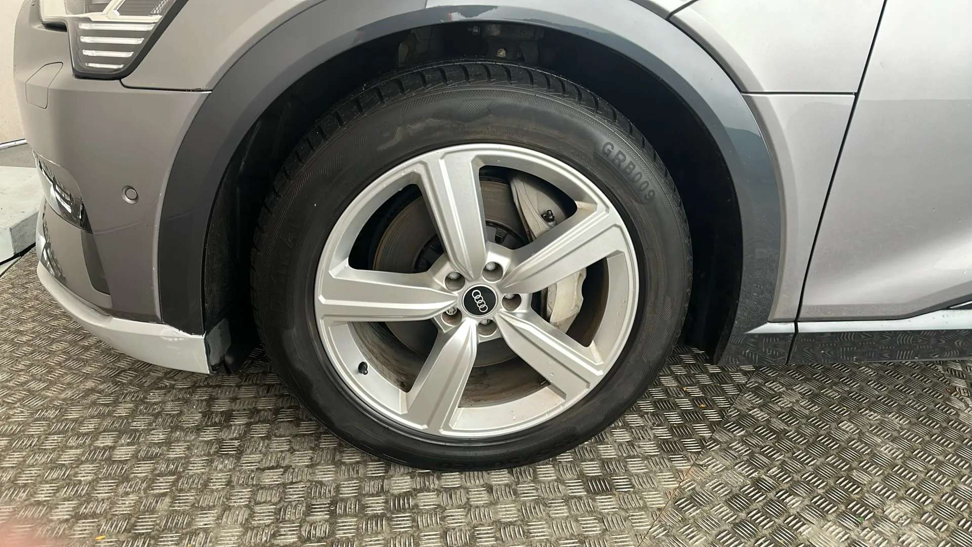 2021 AUDI E-TRON 2021 AUDI E-TRON