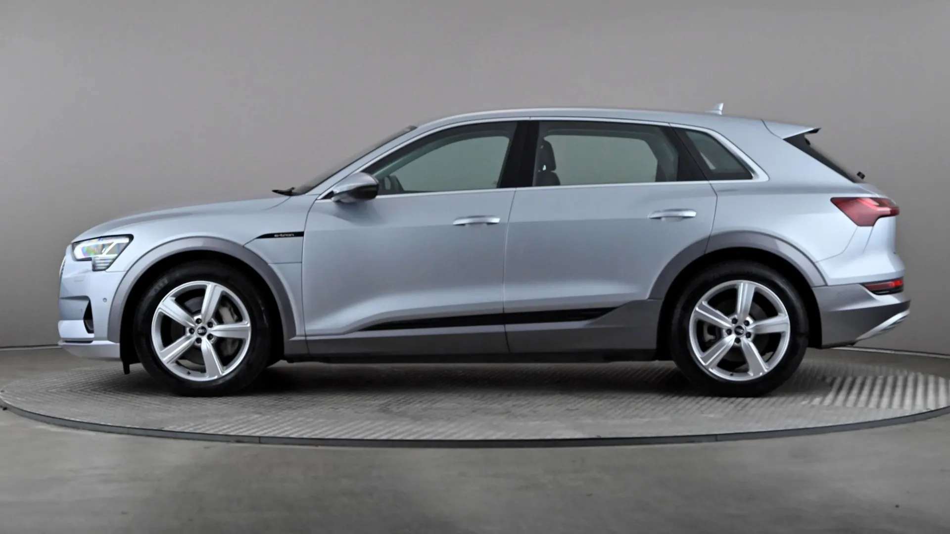 A 2021 AUDI E-TRON 230kW 50 Quattro 71kWh Technik Auto A 2021 AUDI E-TRON 230kW 50 Quattro 71kWh Technik Auto