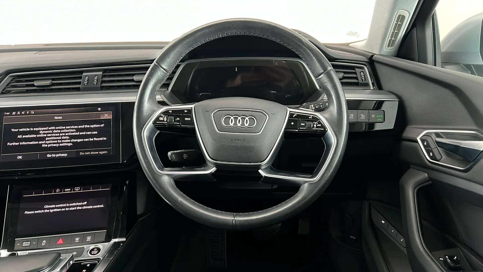 2021 AUDI E-TRON 2021 AUDI E-TRON
