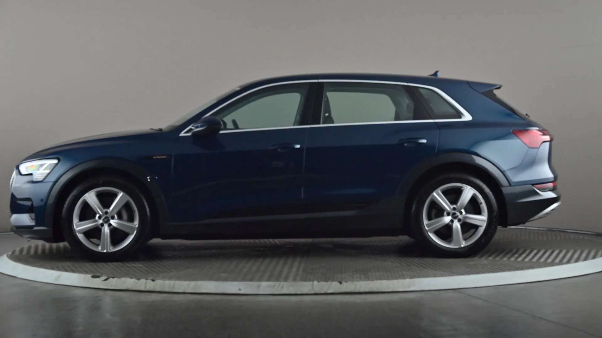 A 2023 AUDI E-TRON 300kW 55 Quattro 95kWh Technik Auto A 2023 AUDI E-TRON 300kW 55 Quattro 95kWh Technik Auto