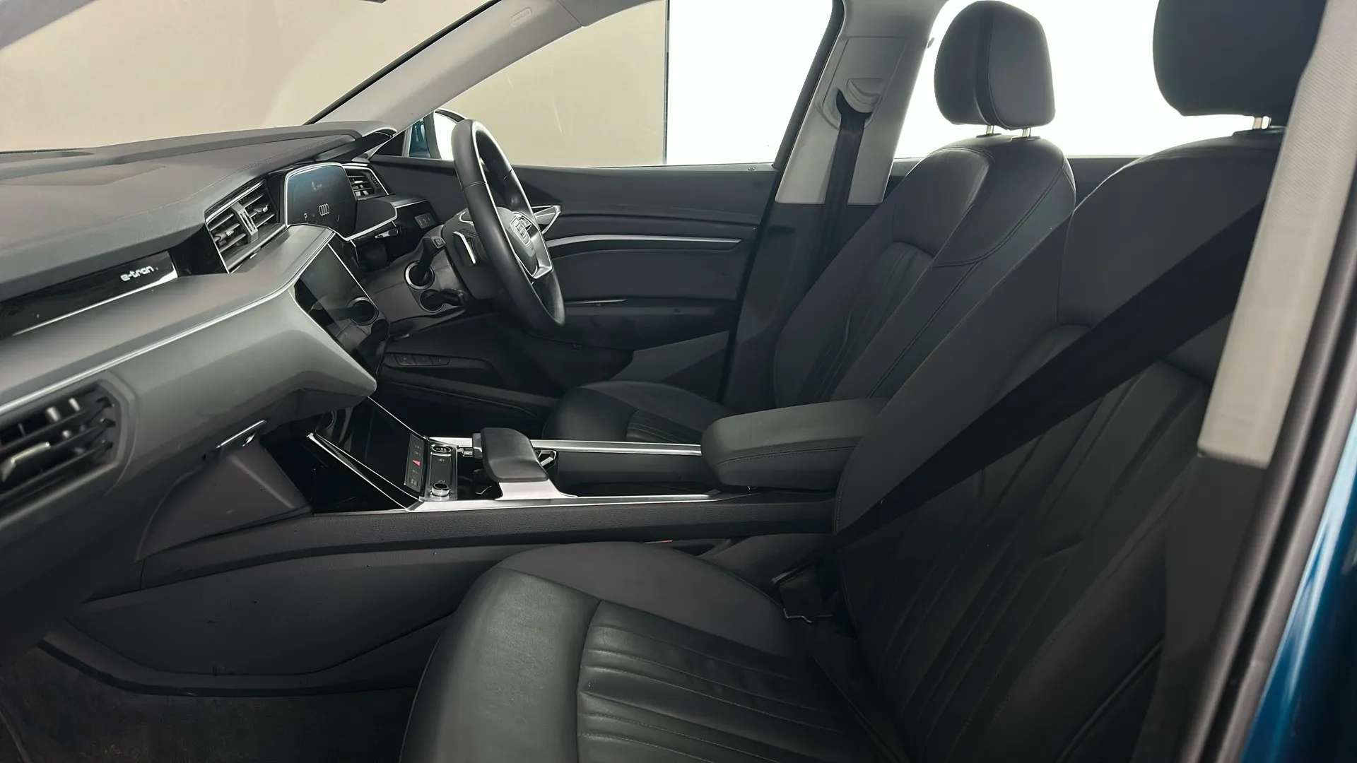 2023 AUDI E-TRON 2023 AUDI E-TRON