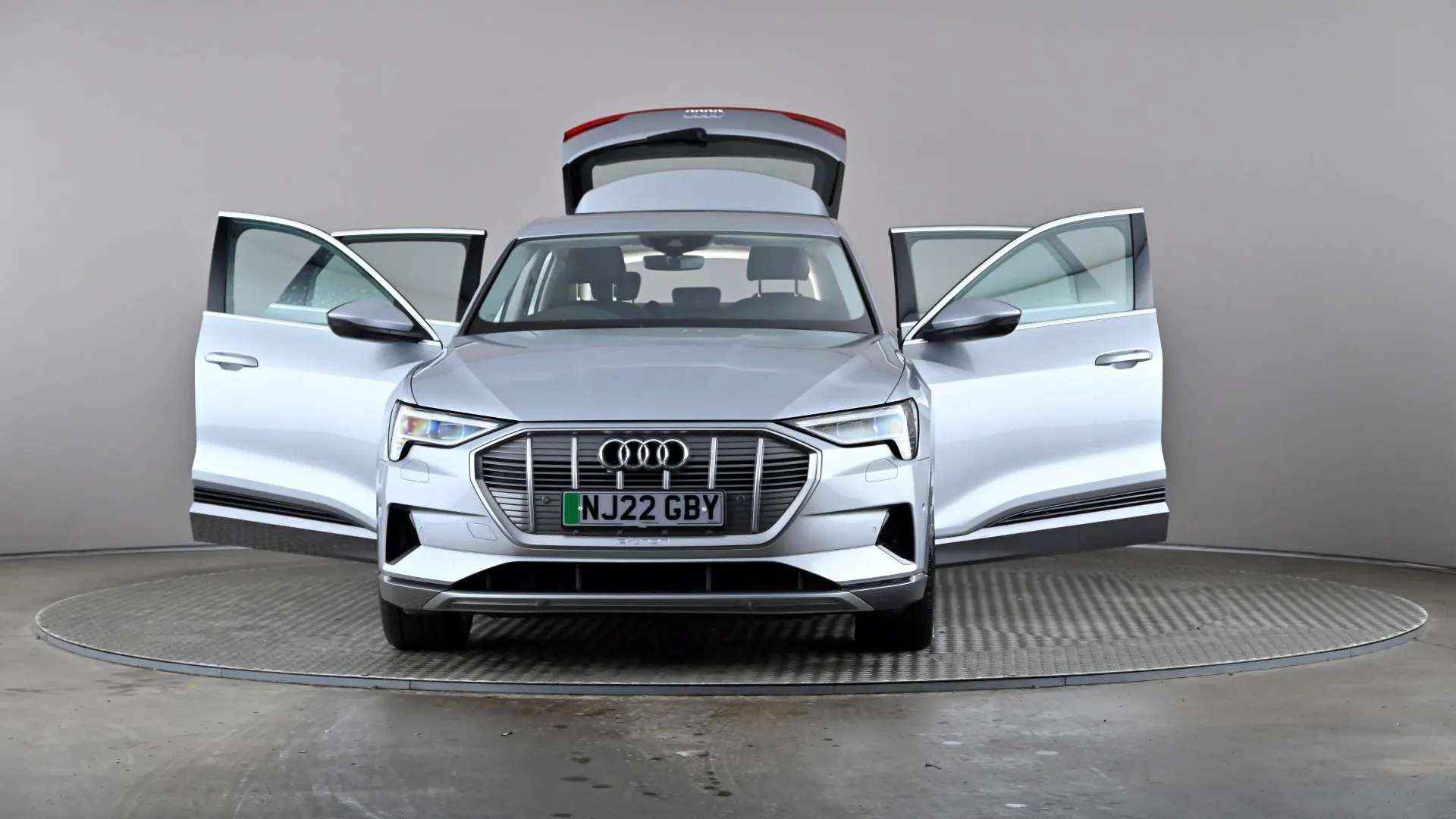 2022 AUDI E-TRON 2022 AUDI E-TRON