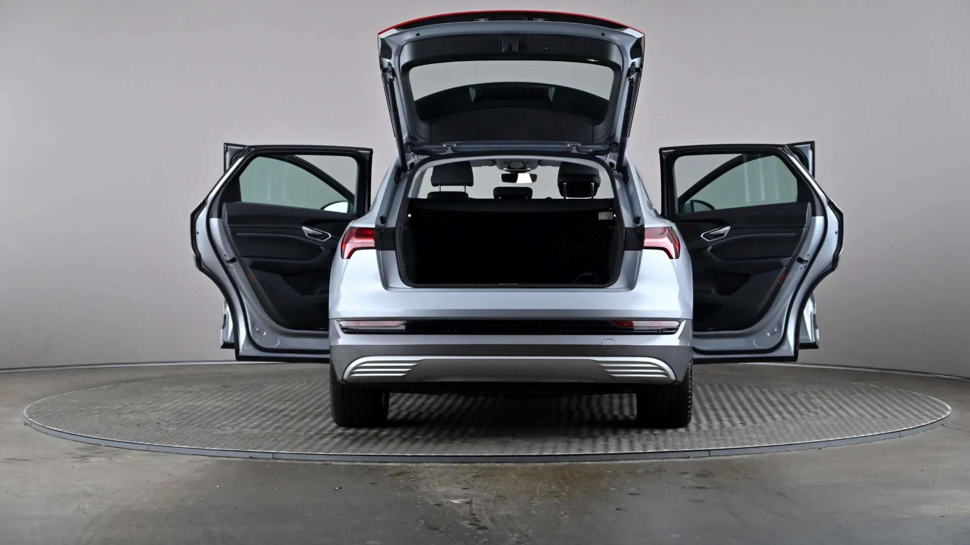 2022 AUDI E-TRON 2022 AUDI E-TRON