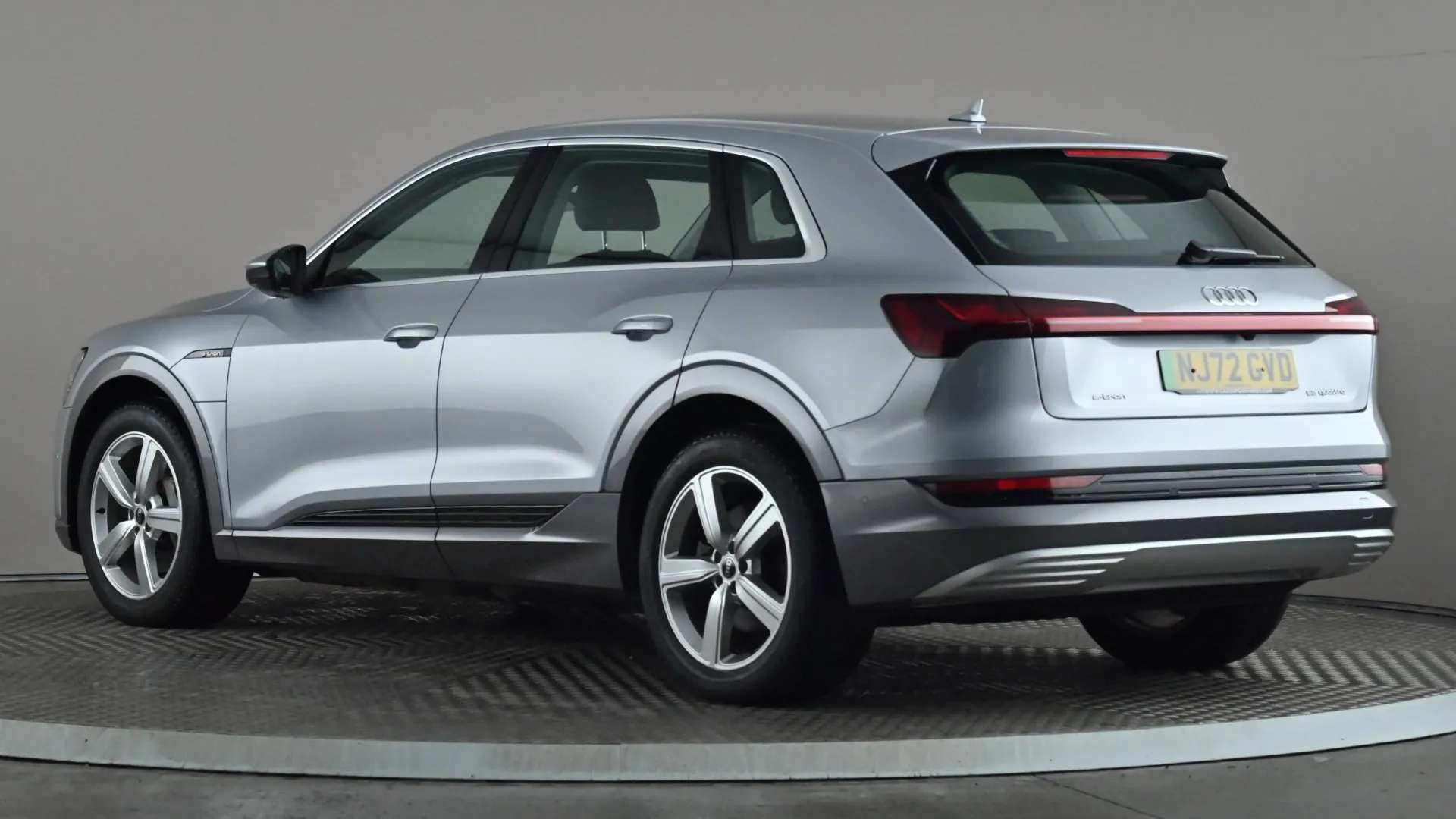 2022 AUDI E-TRON 2022 AUDI E-TRON