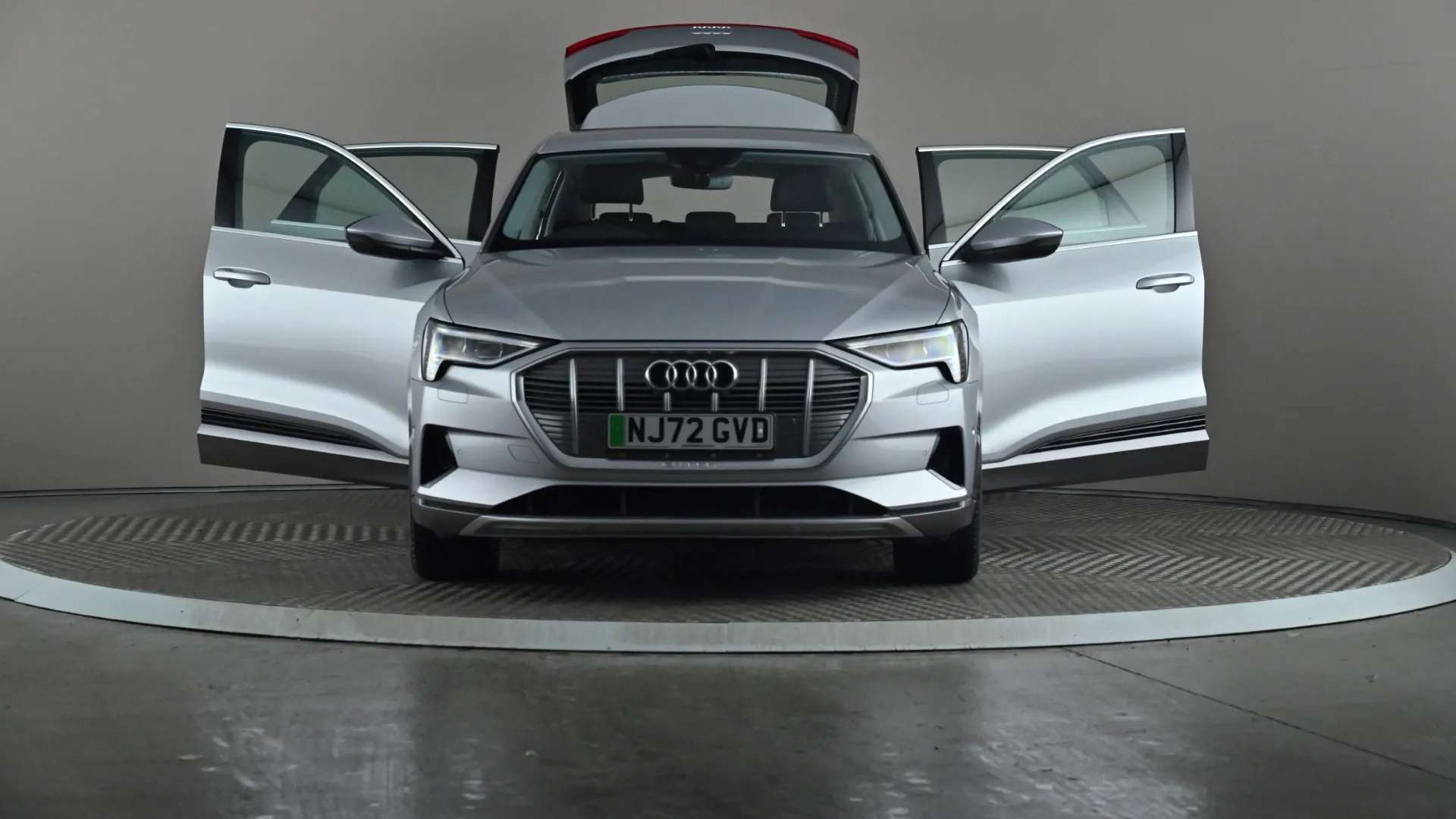 2022 AUDI E-TRON 2022 AUDI E-TRON