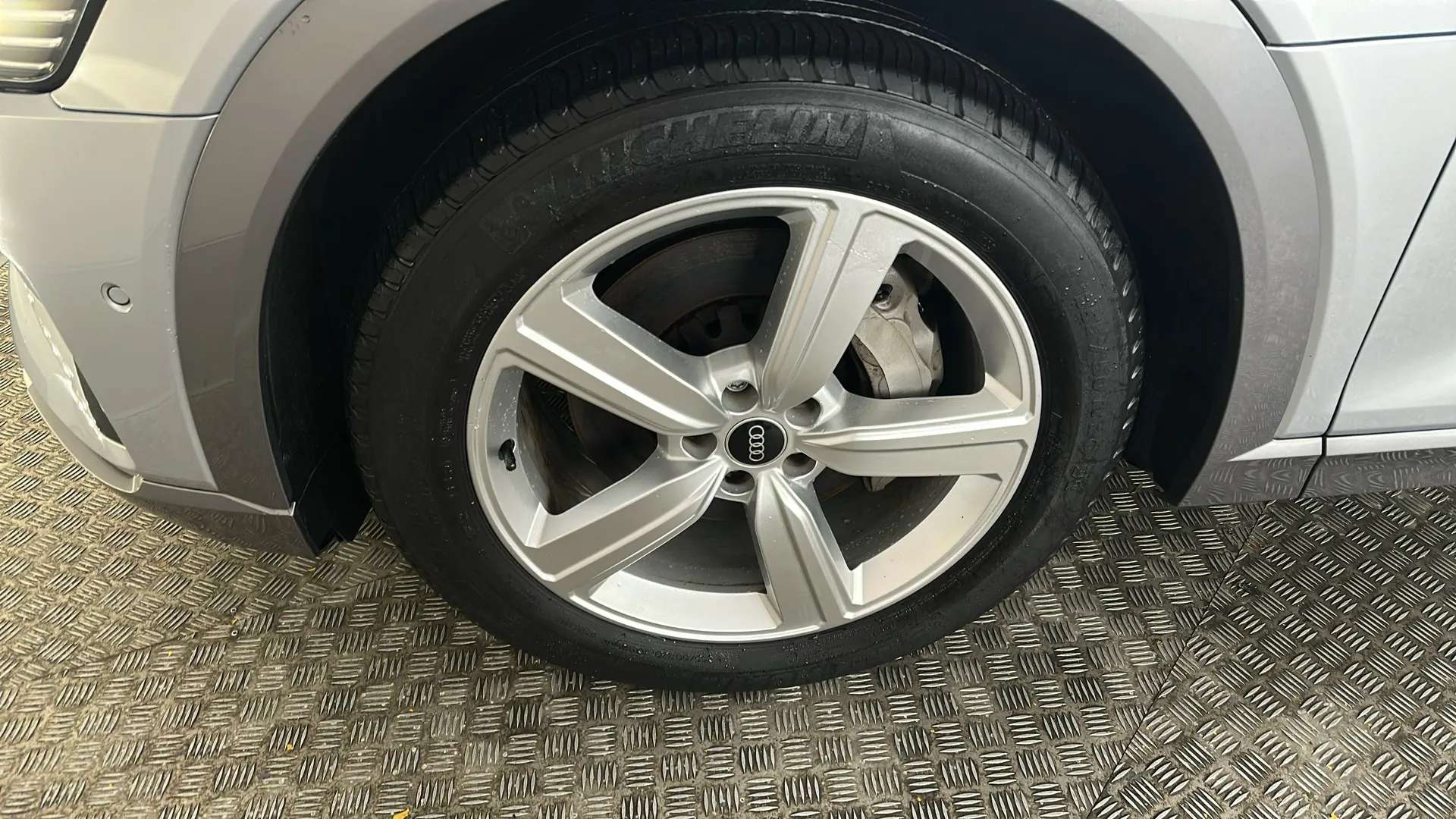 2022 AUDI E-TRON 2022 AUDI E-TRON