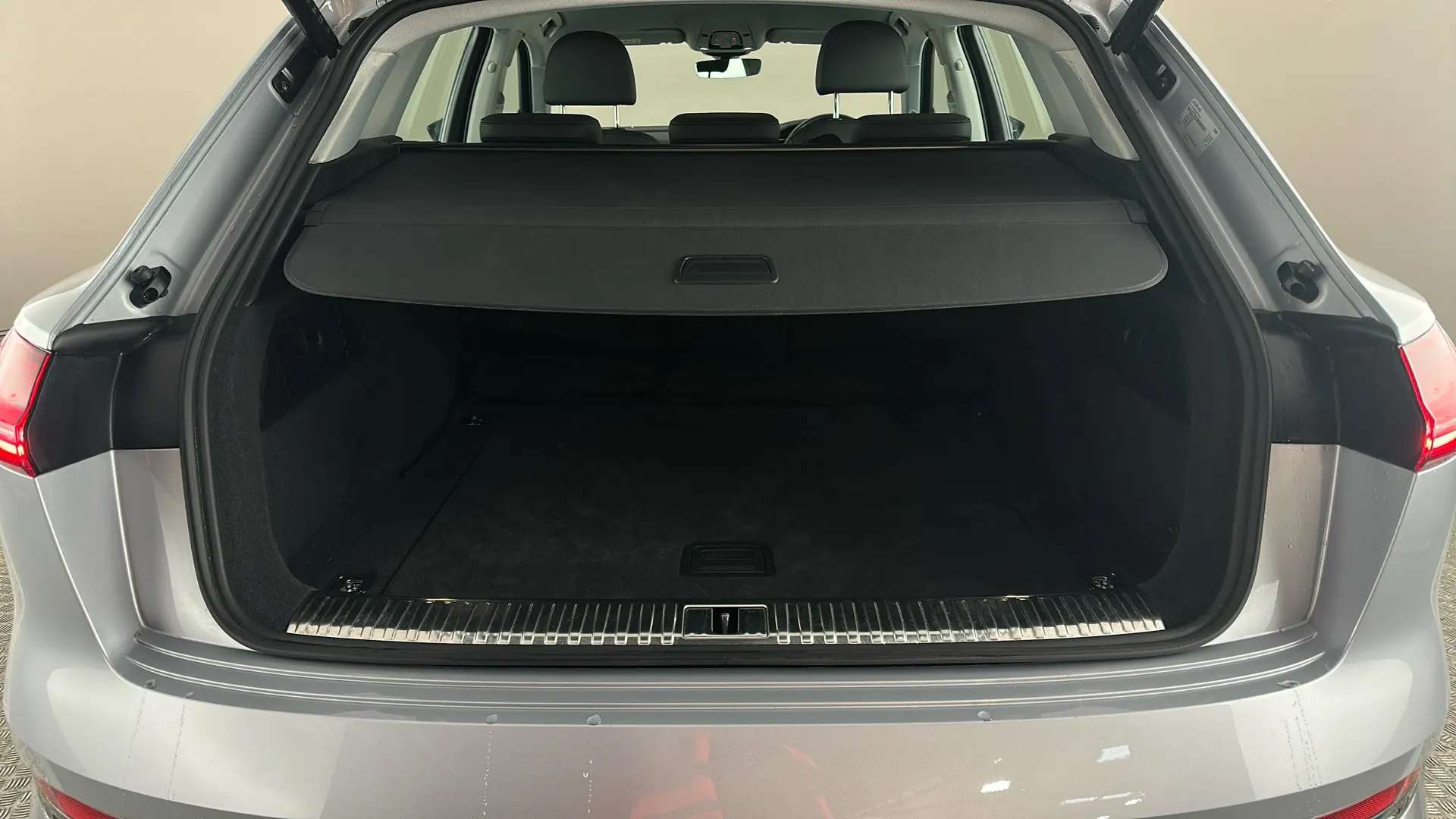 2022 AUDI E-TRON 2022 AUDI E-TRON