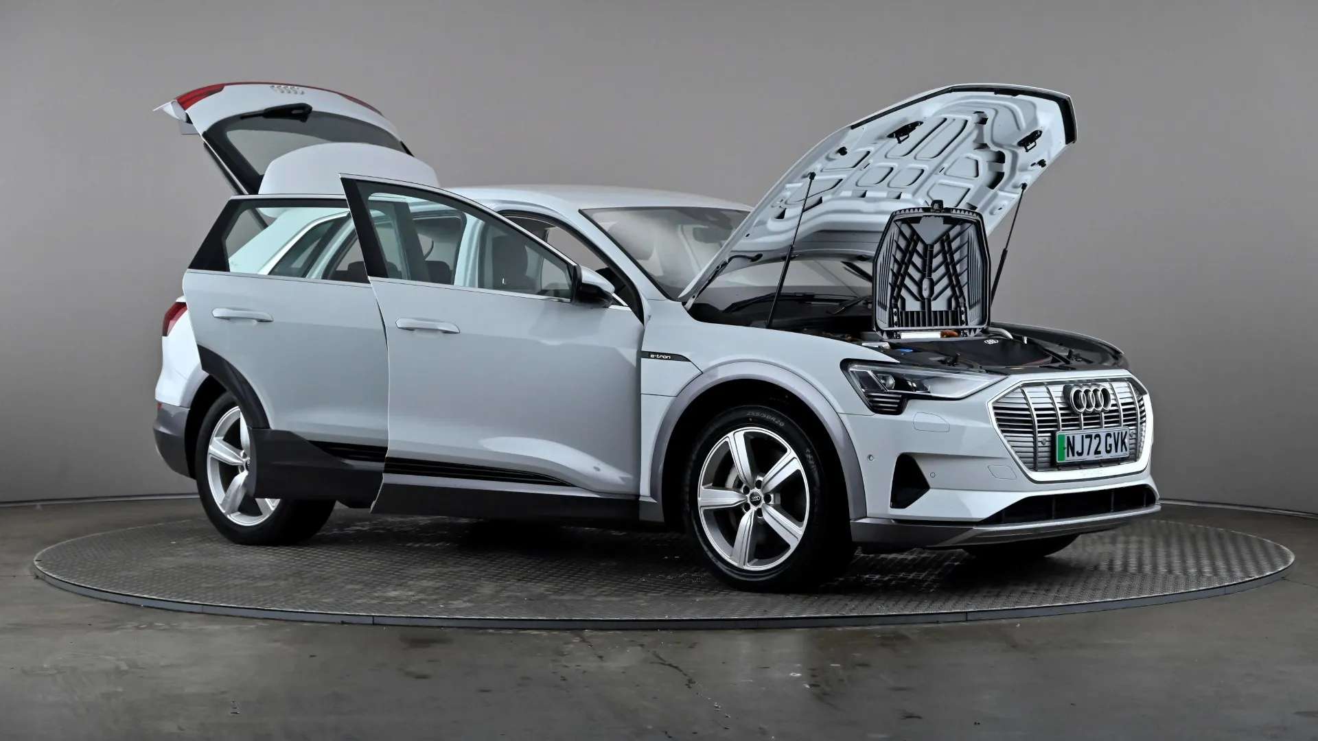 2022 AUDI E-TRON 2022 AUDI E-TRON