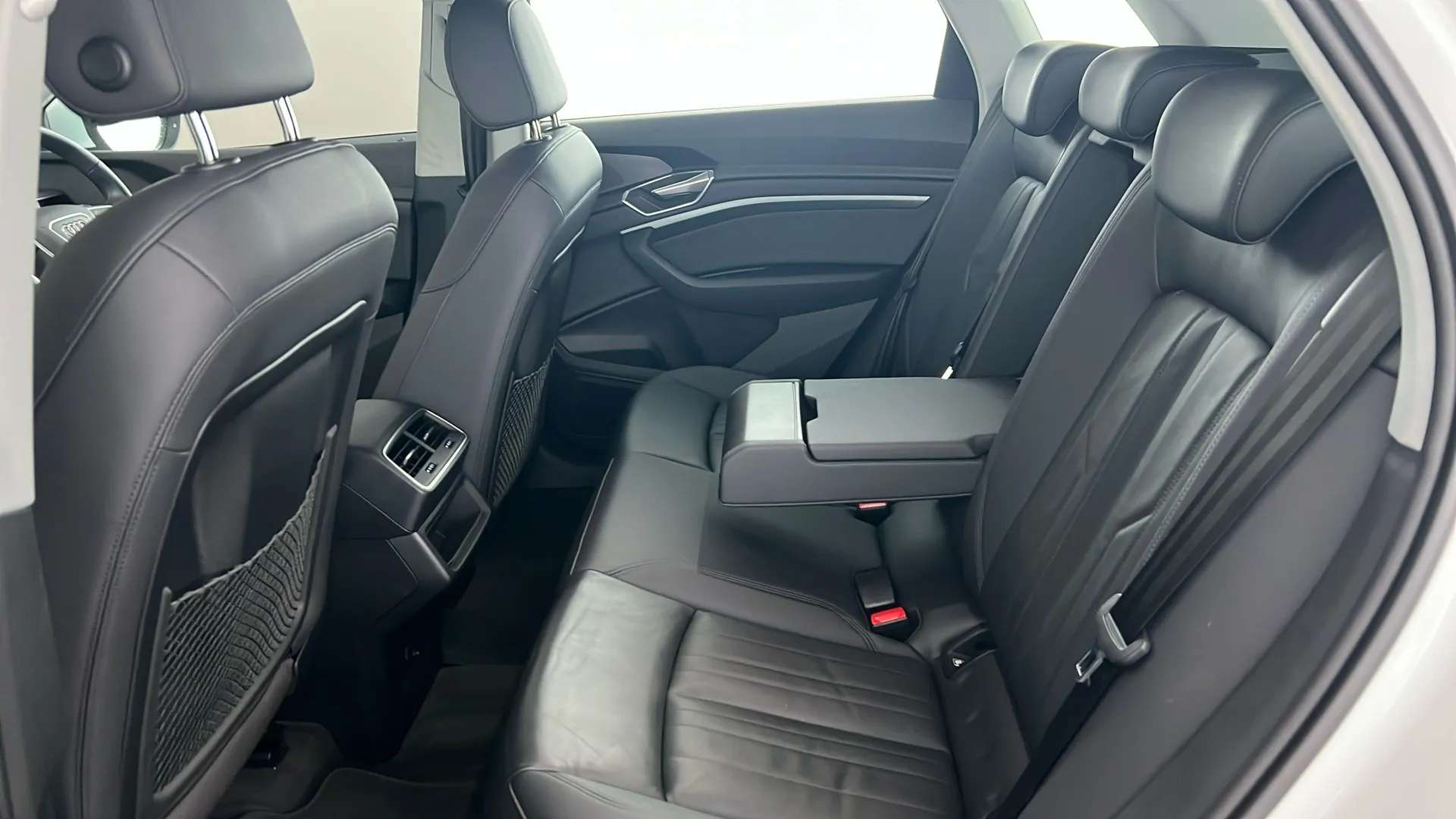 2022 AUDI E-TRON 2022 AUDI E-TRON