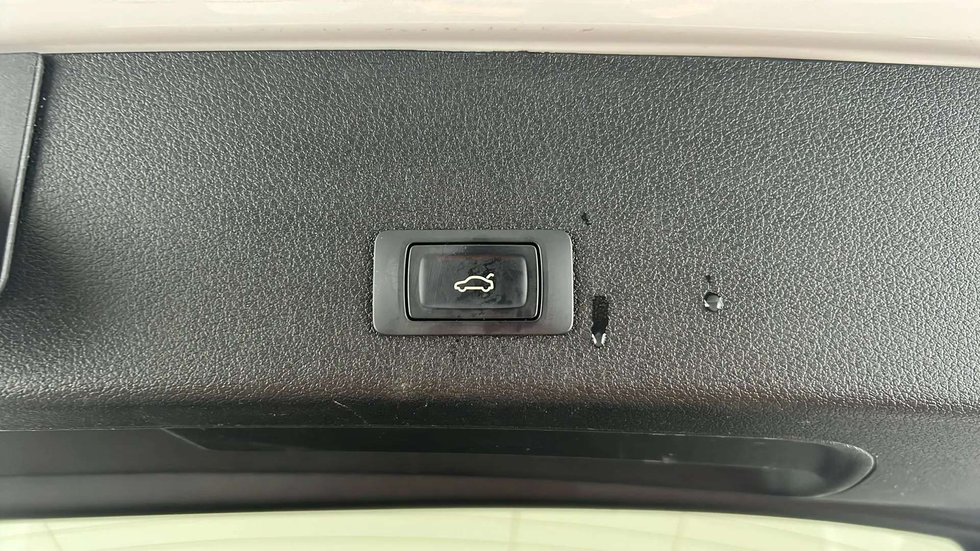 2022 AUDI E-TRON 2022 AUDI E-TRON