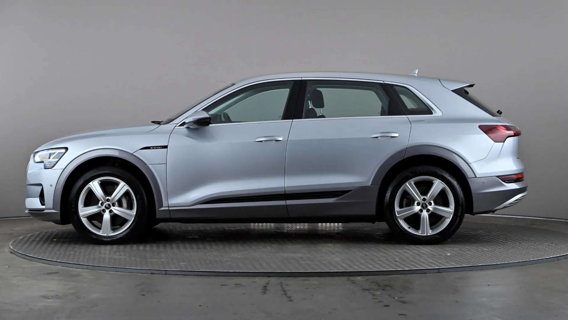 A 2022 AUDI E-TRON 300kW 55 Quattro 95kWh Technik Auto A 2022 AUDI E-TRON 300kW 55 Quattro 95kWh Technik Auto