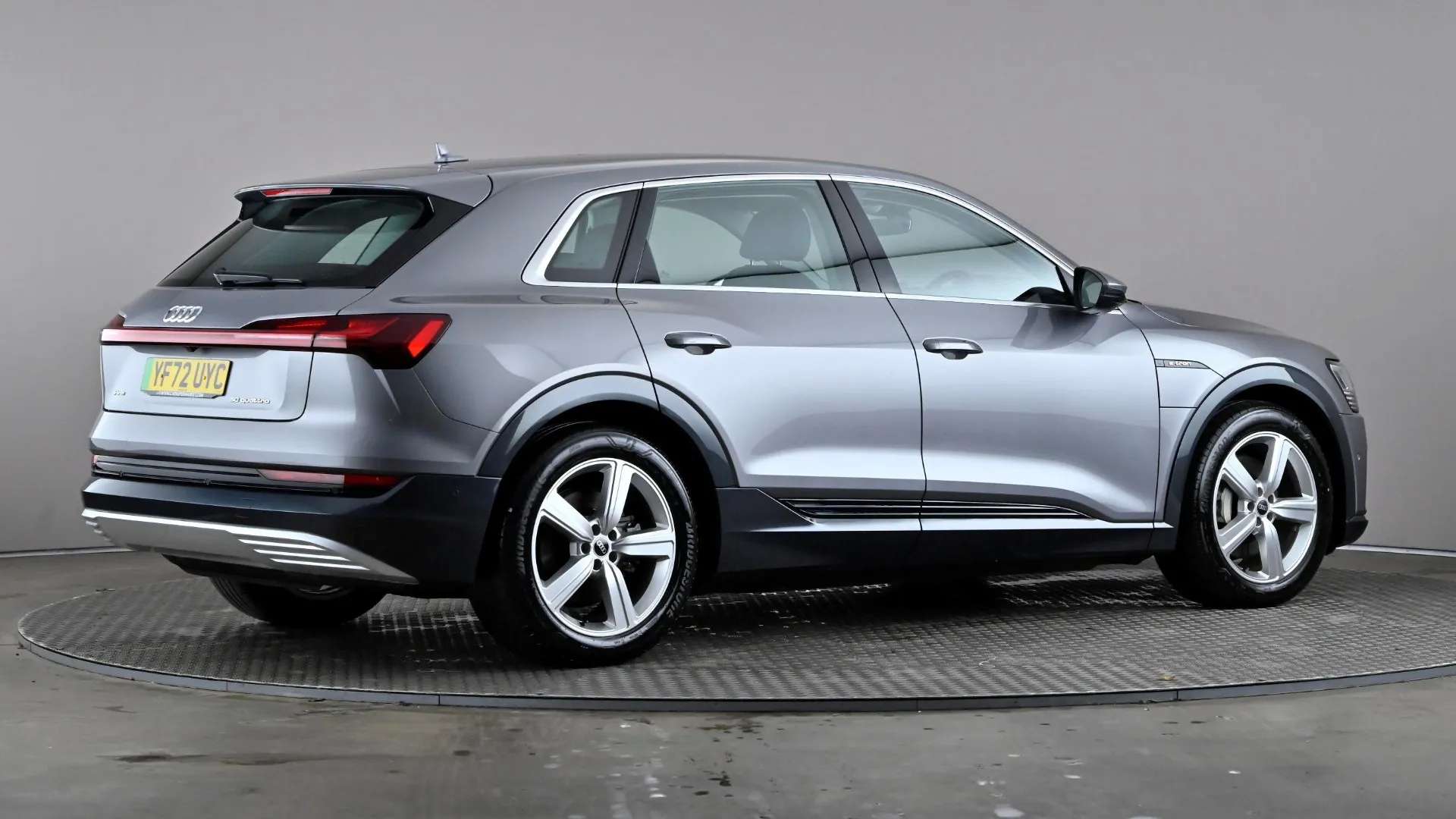 2022 AUDI E-TRON 2022 AUDI E-TRON