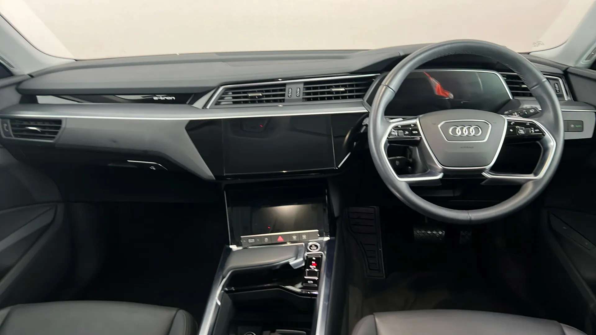 2022 AUDI E-TRON 2022 AUDI E-TRON