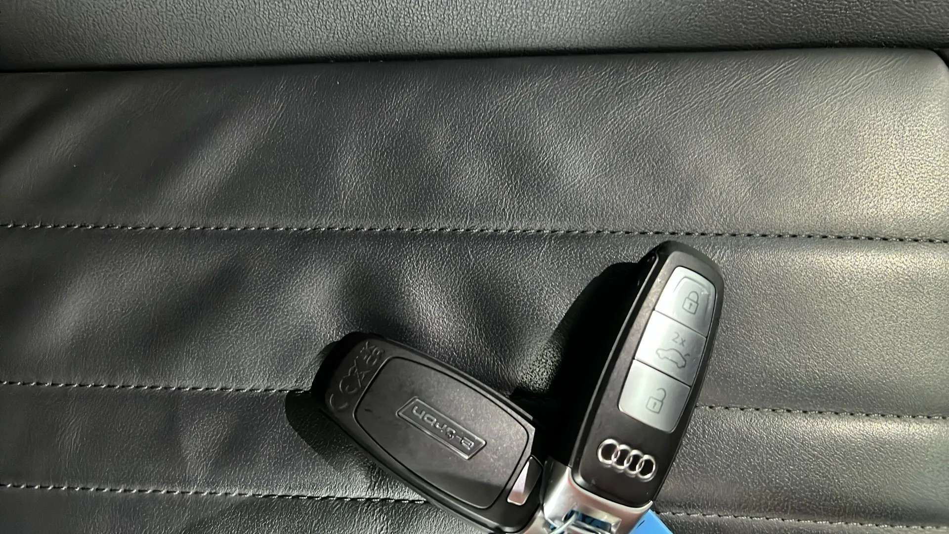 2022 AUDI E-TRON 2022 AUDI E-TRON