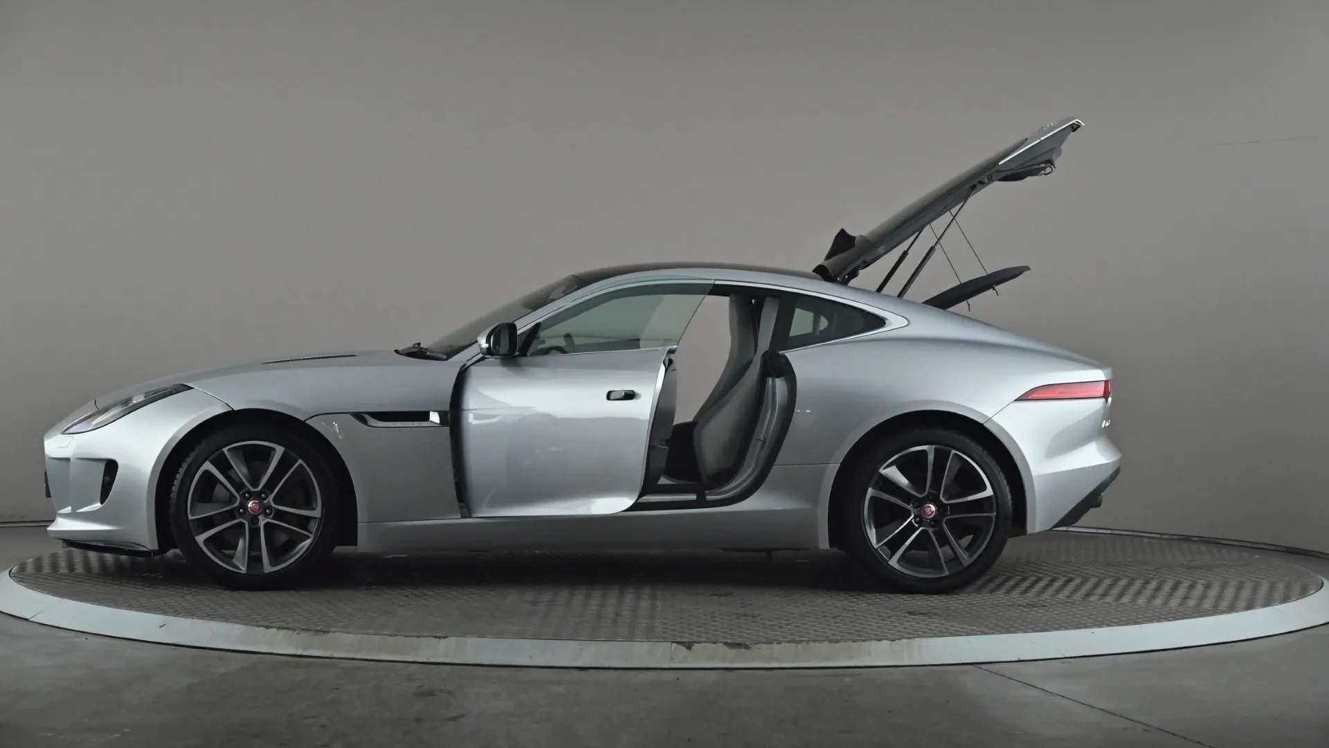2015 JAGUAR F-TYPE 2015 JAGUAR F-TYPE