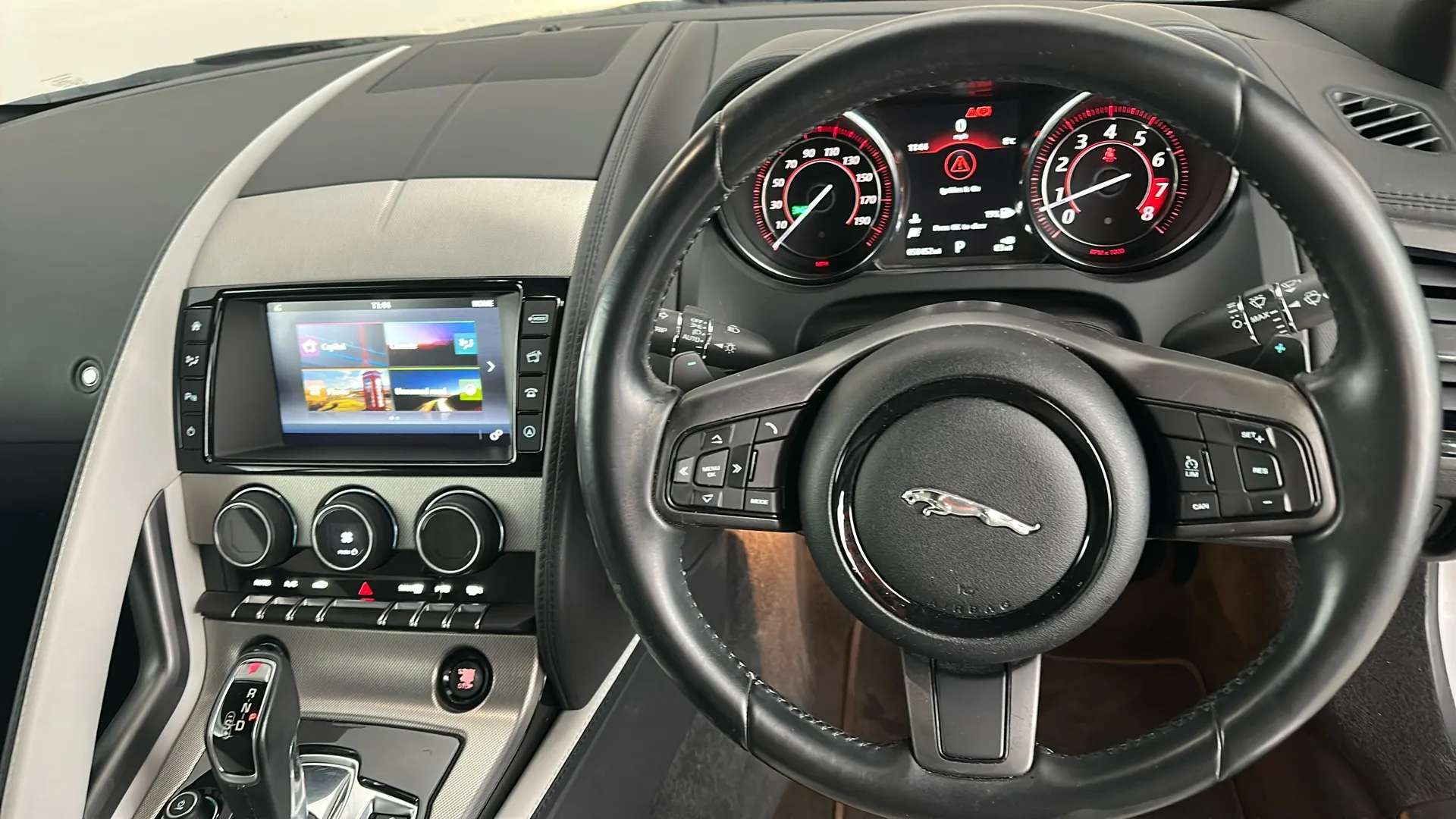 2015 JAGUAR F-TYPE 2015 JAGUAR F-TYPE