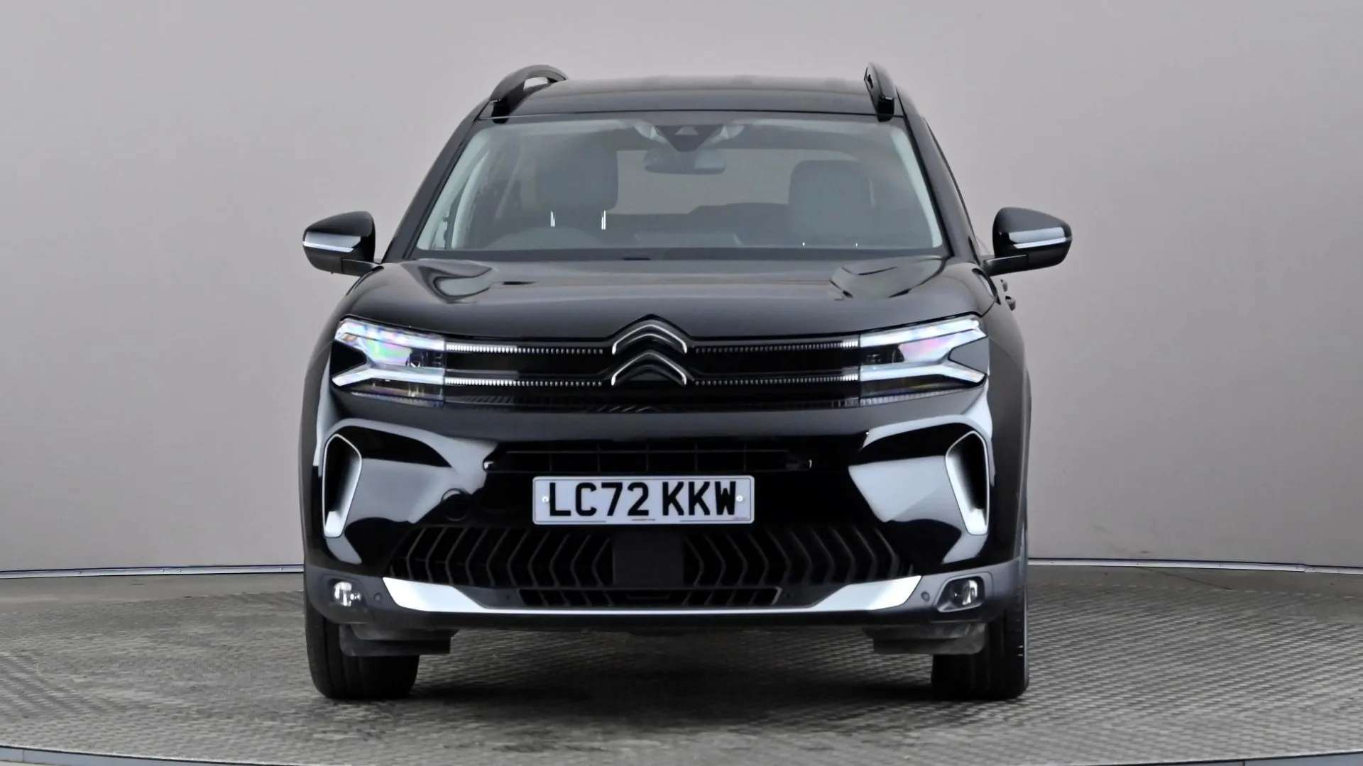 A 2022 CITROEN C5 AIRCROSS 1.5 BlueHDi Shine EAT8 A 2022 CITROEN C5 AIRCROSS 1.5 BlueHDi Shine EAT8