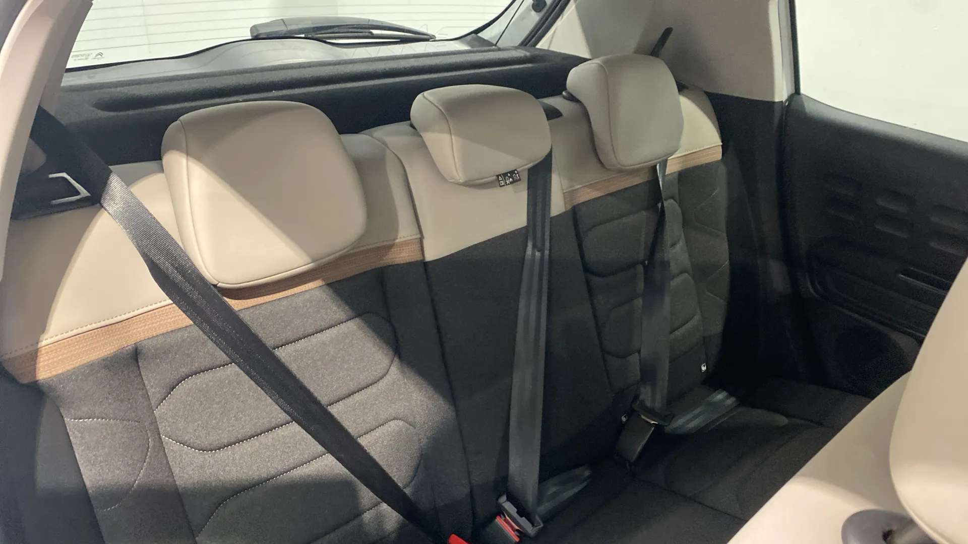 A 2022 CITROEN C3 1.5 BlueHDi Shine Plus A 2022 CITROEN C3 1.5 BlueHDi Shine Plus