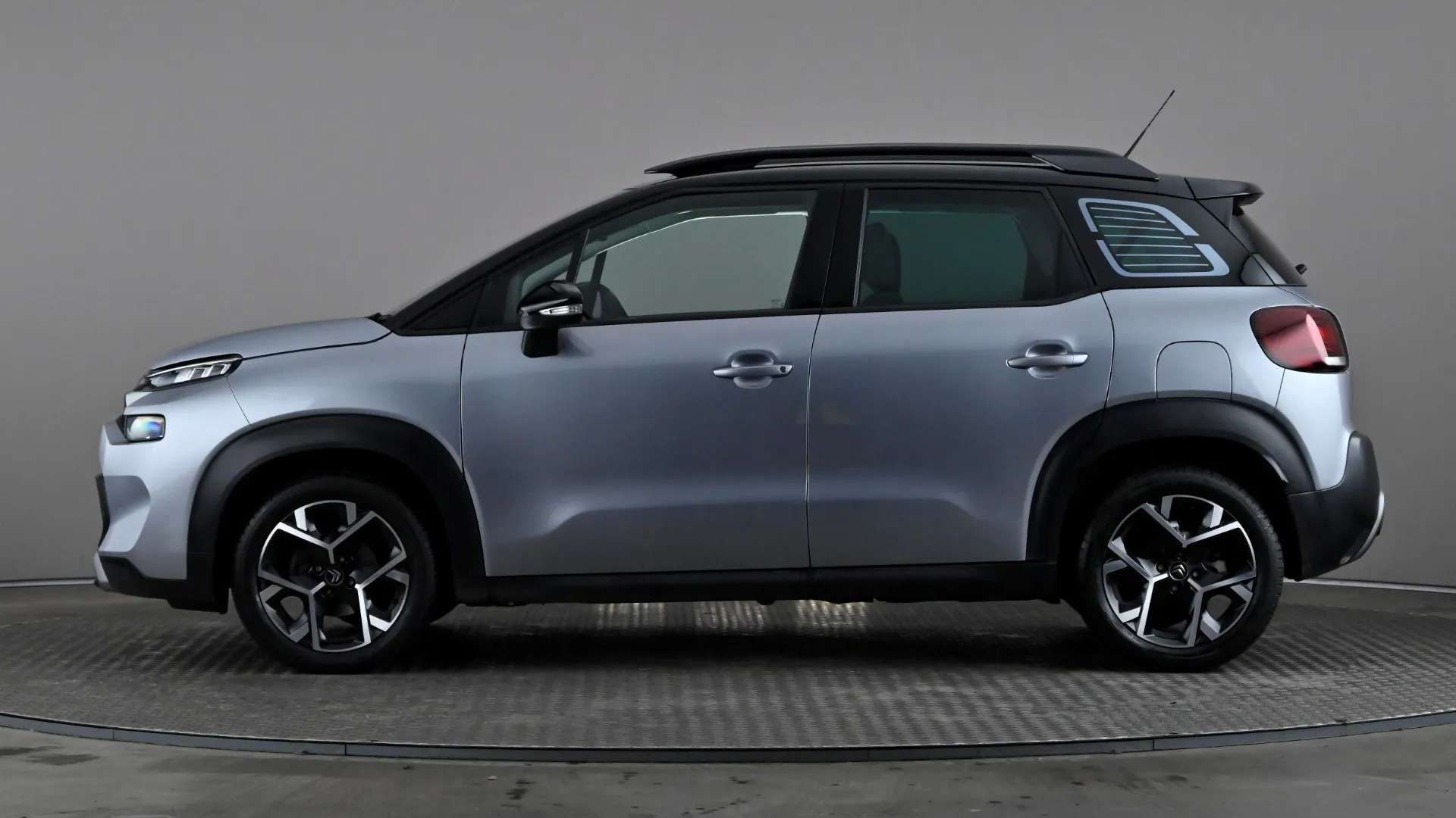 A 2022 CITROEN C3 AIRCROSS 1.5 BlueHDi Shine Plus A 2022 CITROEN C3 AIRCROSS 1.5 BlueHDi Shine Plus