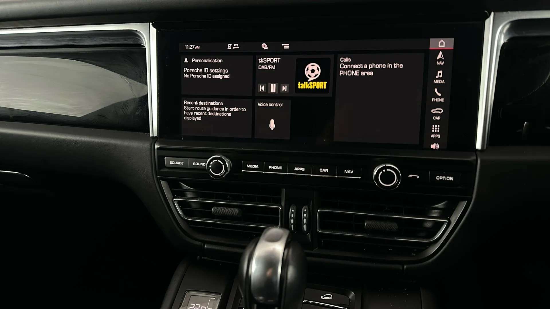 2019 PORSCHE MACAN 2019 PORSCHE MACAN