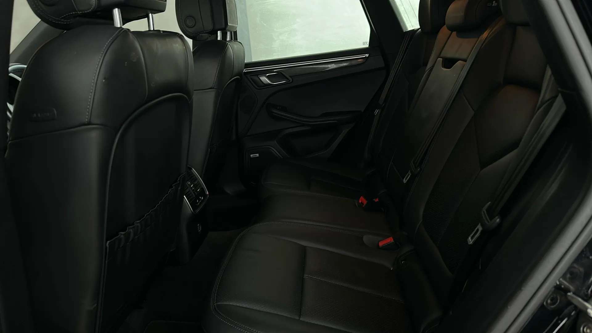 2019 PORSCHE MACAN 2019 PORSCHE MACAN