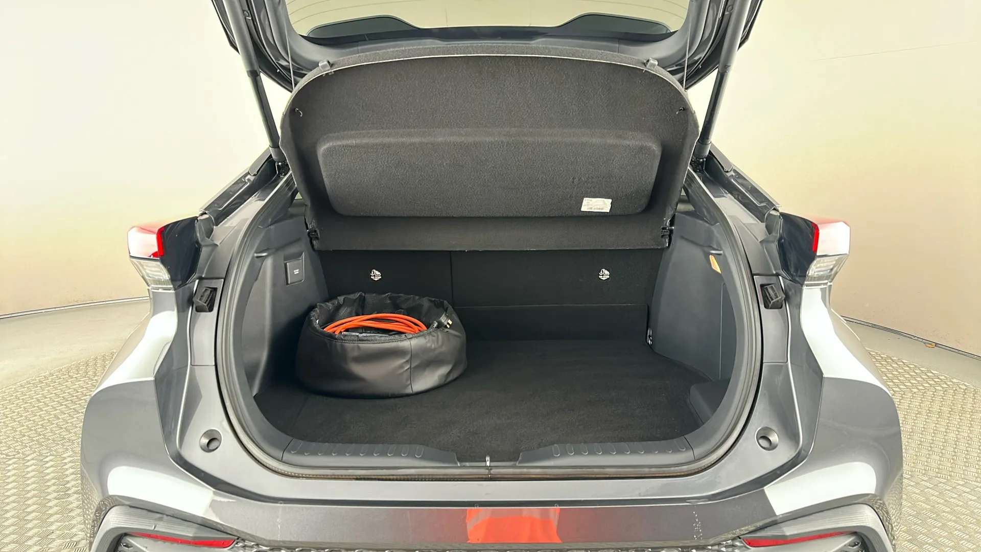 2025 TOYOTA C-HR 2025 TOYOTA C-HR